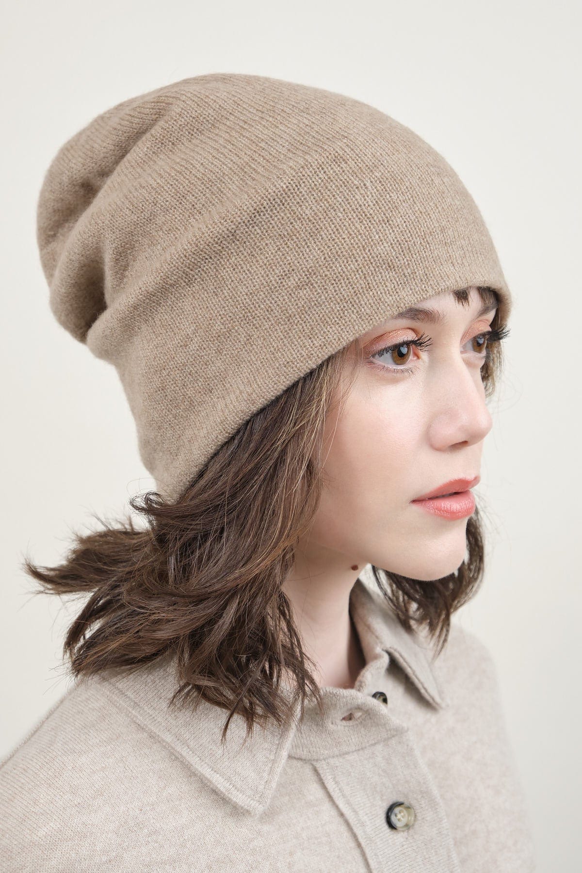 Slouchy Beanie in Toast