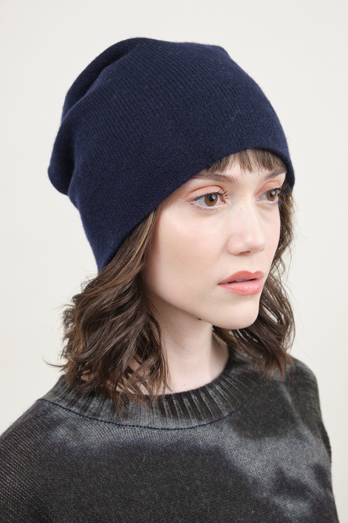 Slouchy Beanie in Navy