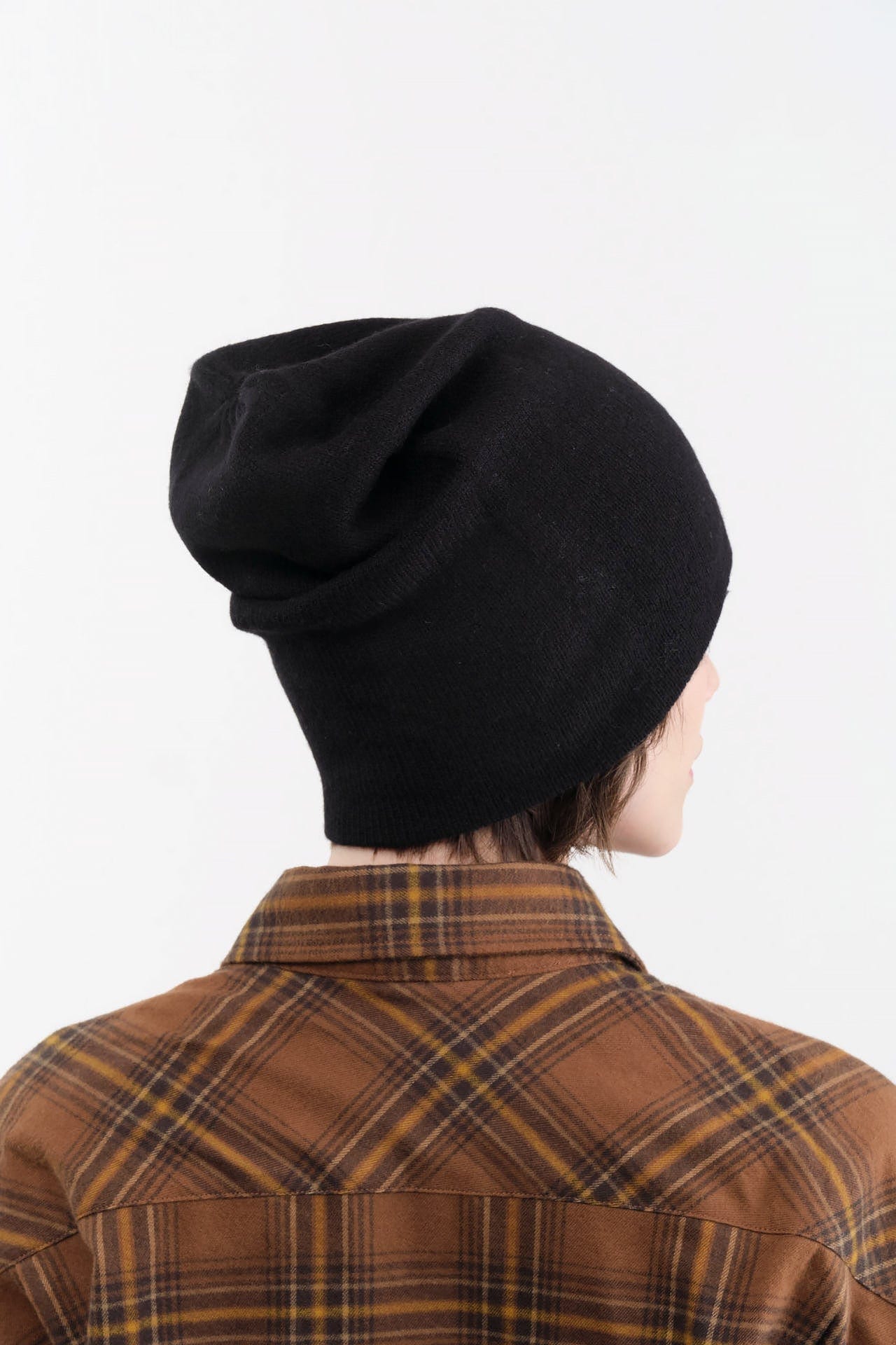 Paychi Guh Accessories Hats Slouchy Beanie in Black Black / One Size