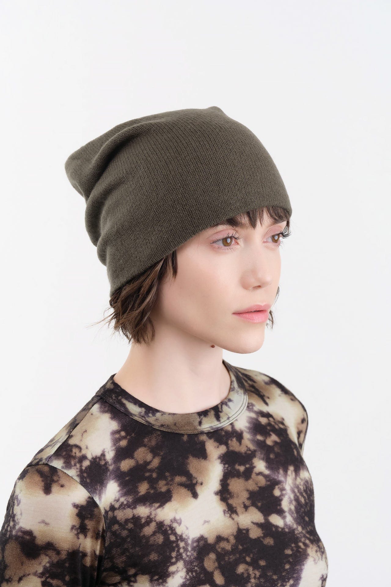 Paychi Guh Accessories Hats Slouchy Beanie in Olive Olive / One Size