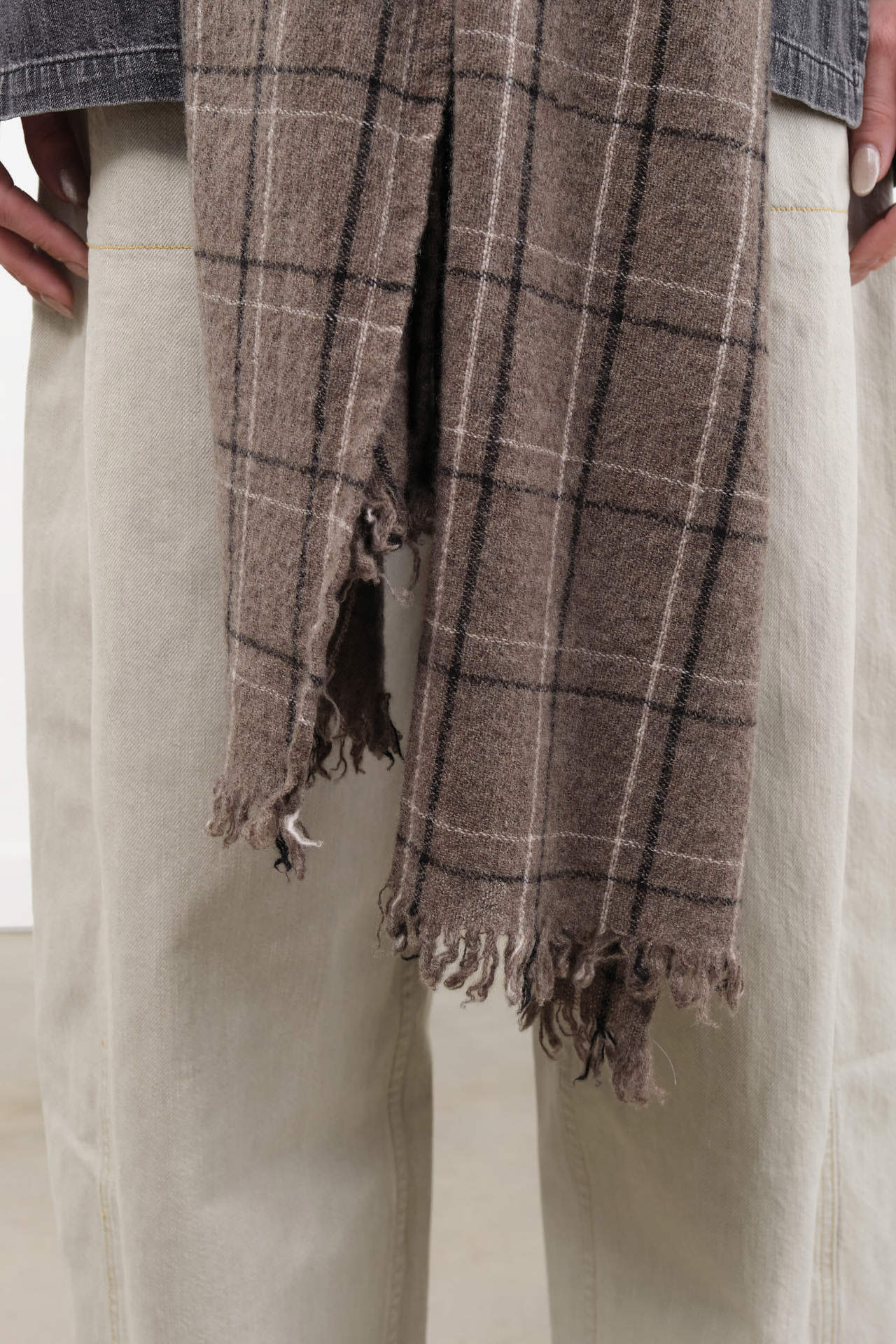 Private 0204 Accessories Scarves 650 Quadro Cashmere Scarf Plaid Cafe Grey / One Size