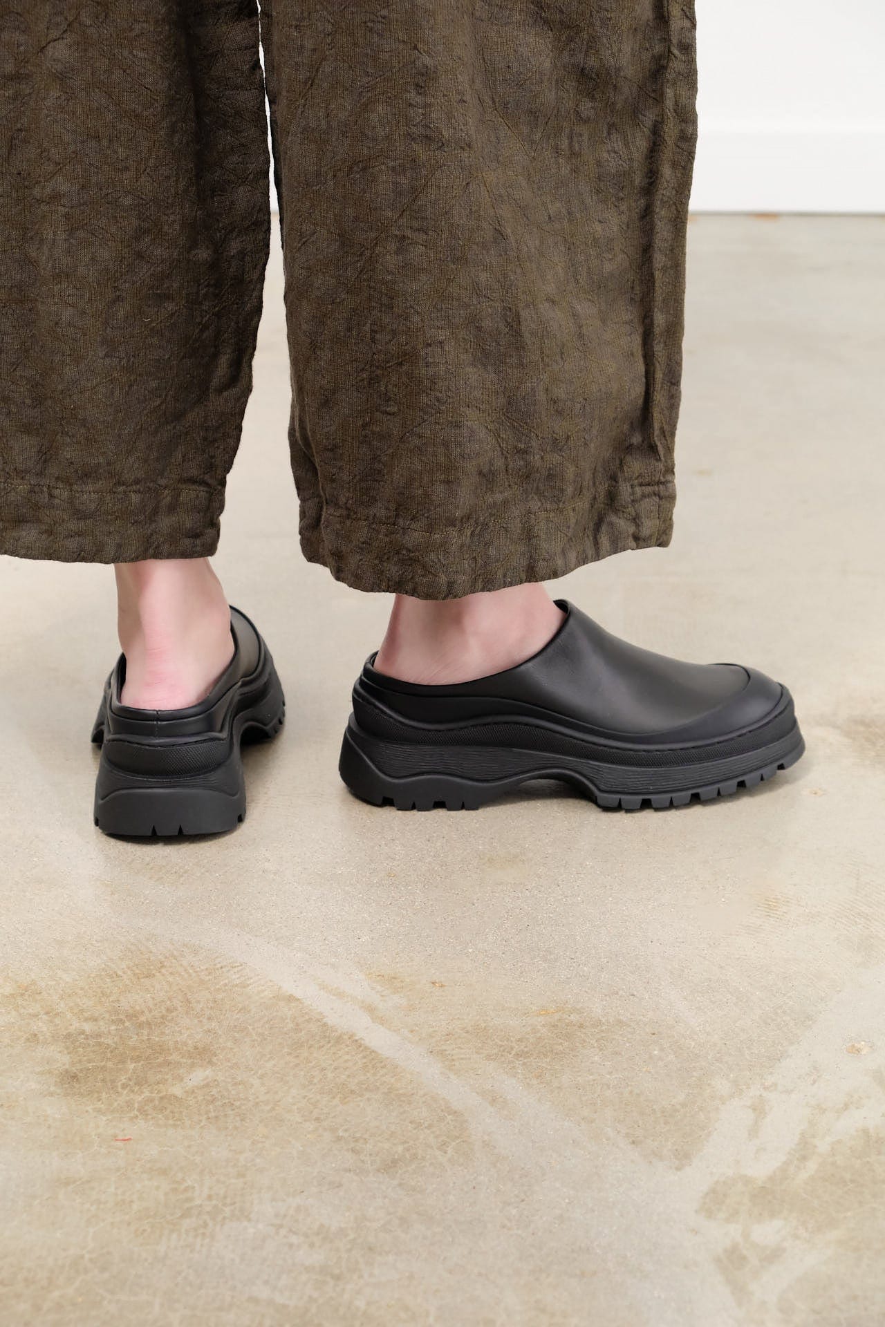 Rachel Comey Accessories Womens Shoes Barla Mule in Pebble Black