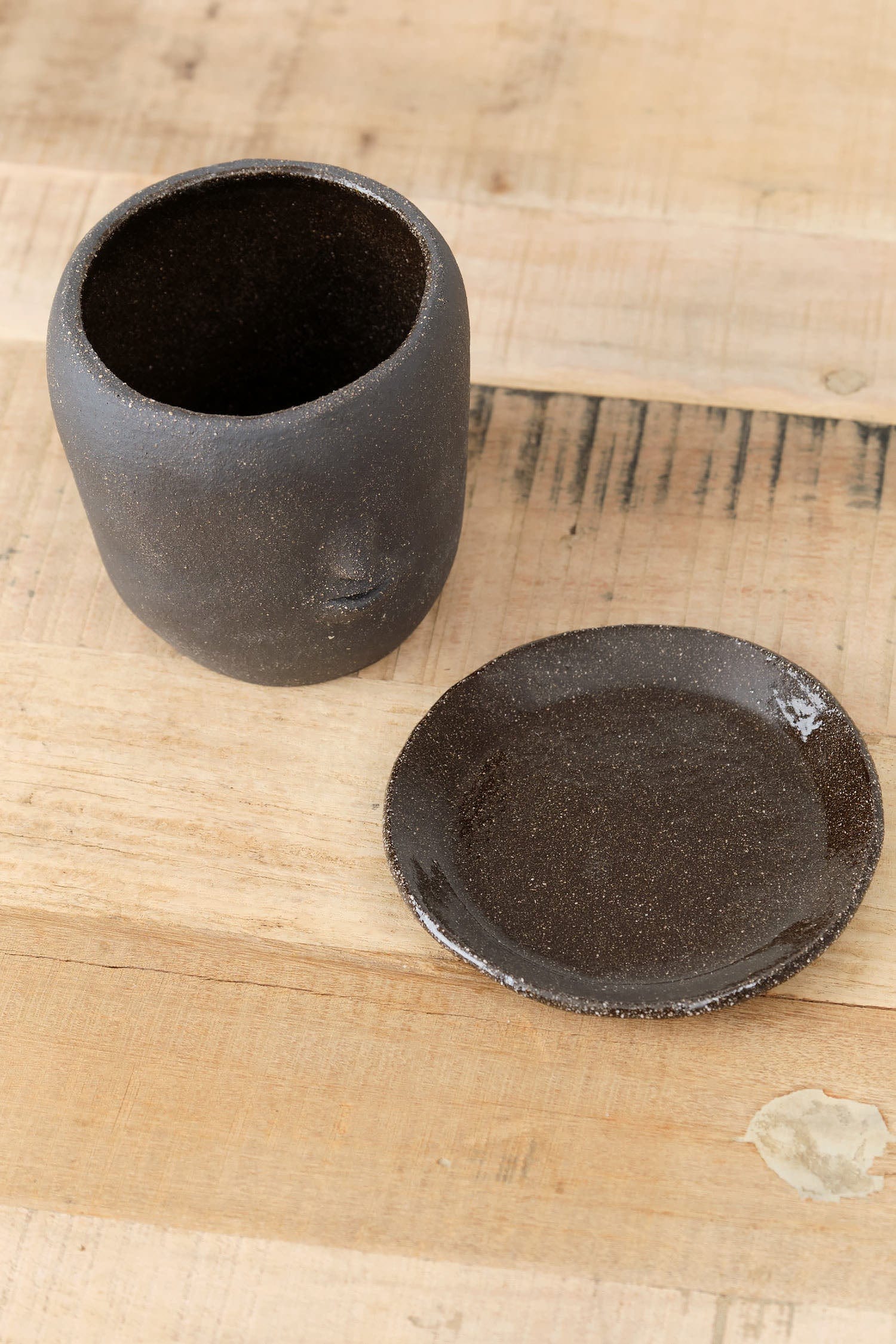 Rami Kim Studio Home Planters Face Pot Set in Raw Black Raw Black