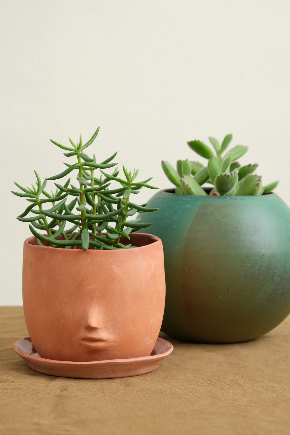 Face Pot Set in Raw Terracotta with Emerald Bulb Vase