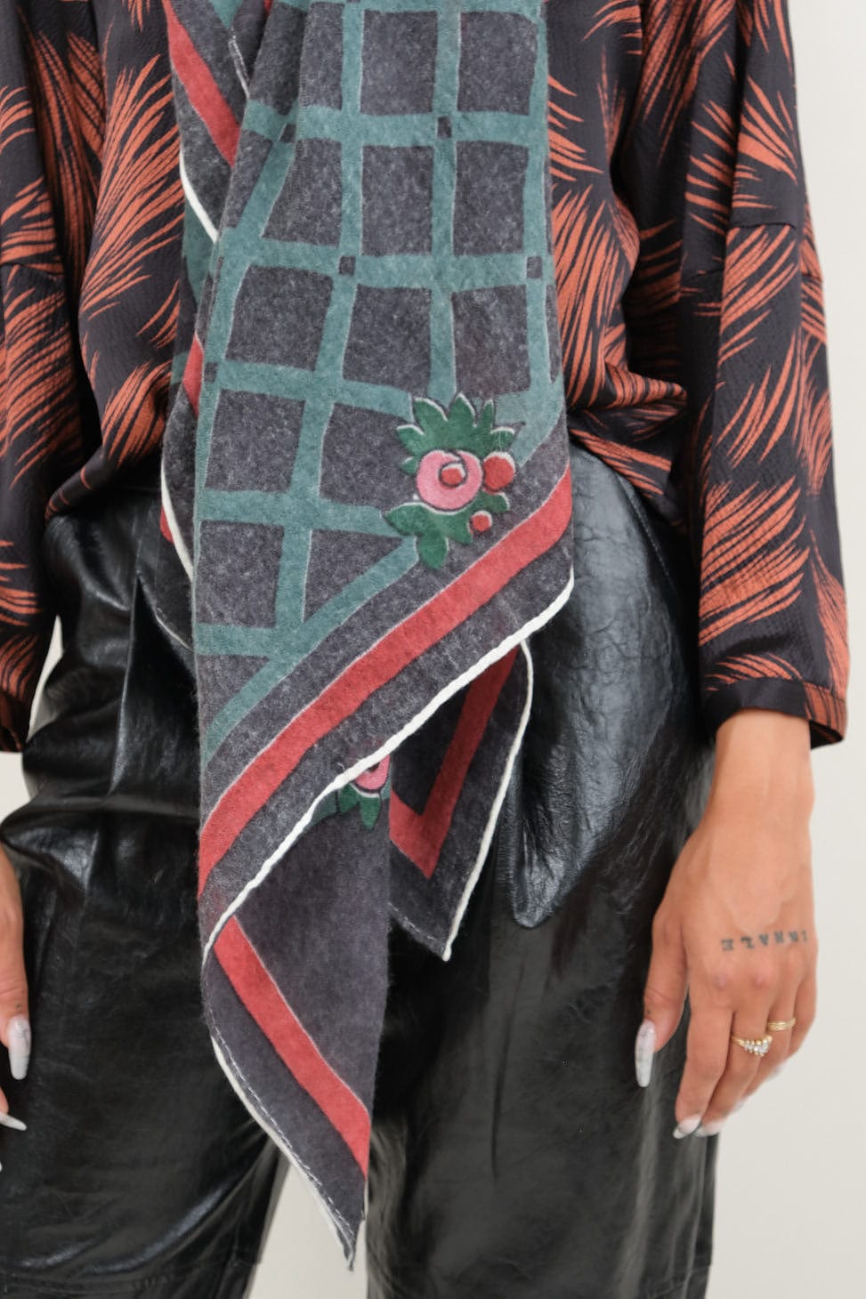 Close up of Treillage Scarf