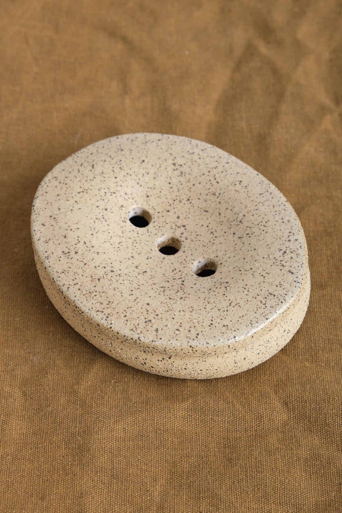 Virginia Sin Home Bath Accessories Peb Soap Dish Salt / 4.5" L X 3.75" W X 1" H
