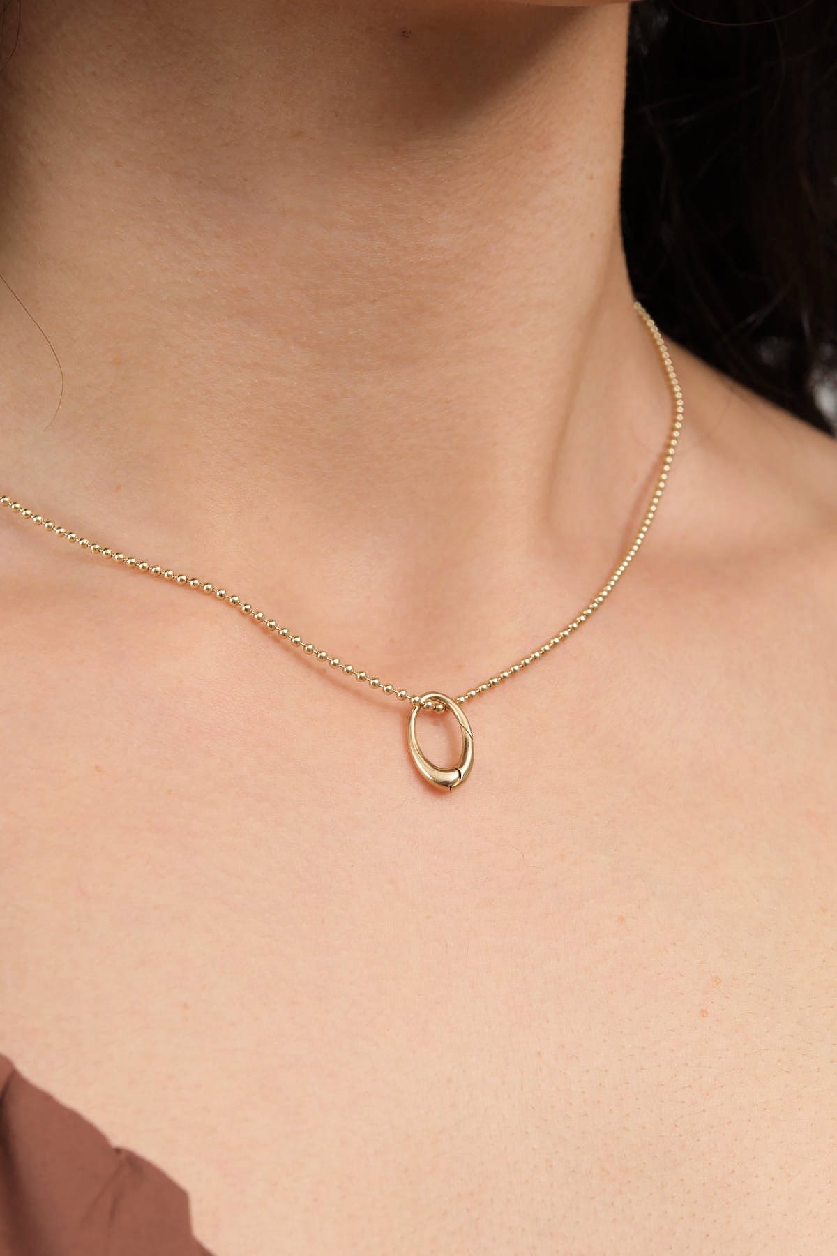 Stephanie Windsor Jewelry Necklaces Oval Charm Holder Clasp 14K Yellow Gold / Oval