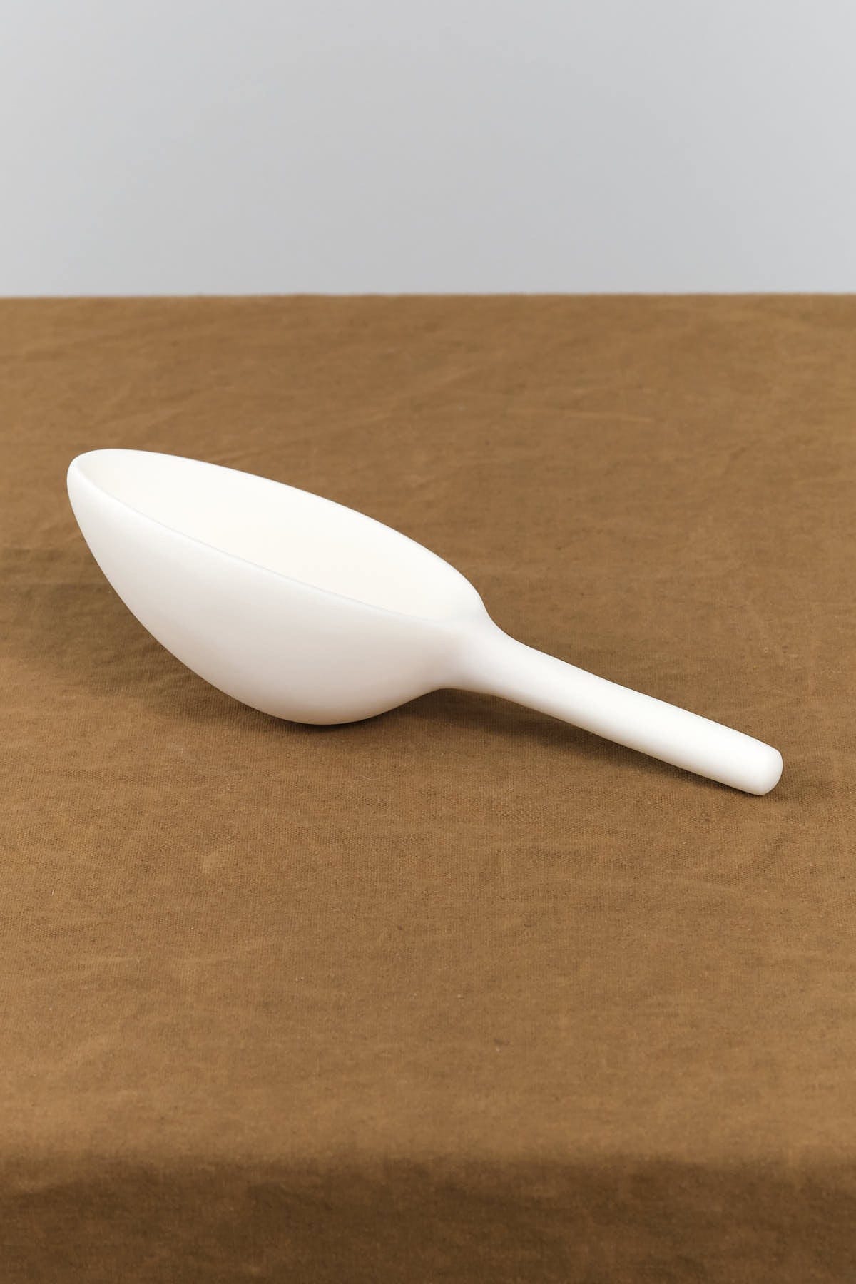 Tina Frey Designs Home Kitchen Serving Sculpt Ice Scoop White / 9" L X 3" W