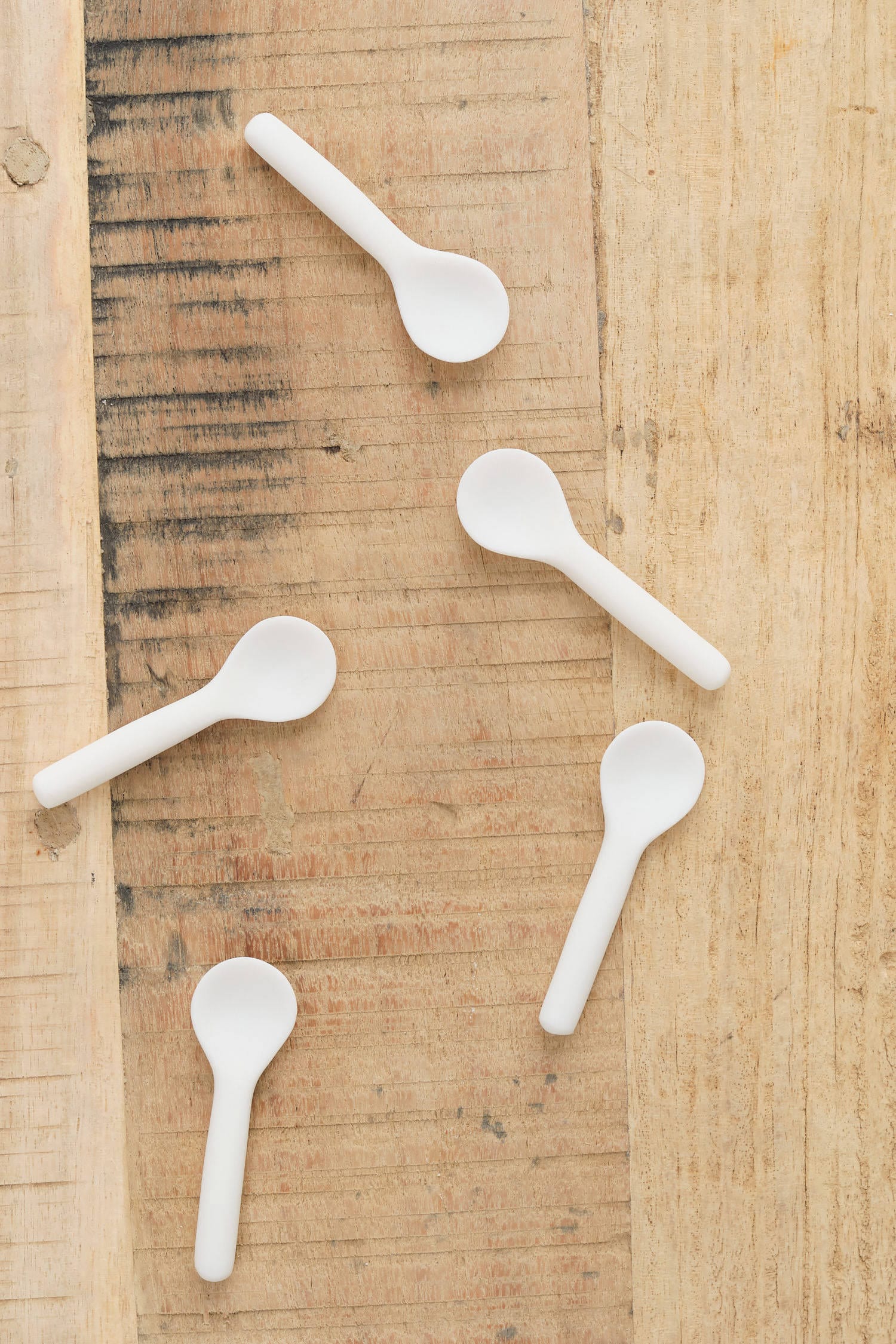 Tina Frey Designs Home Kitchen Serving Sculpt Caviar Spoon White / 3" L X 0.75" H