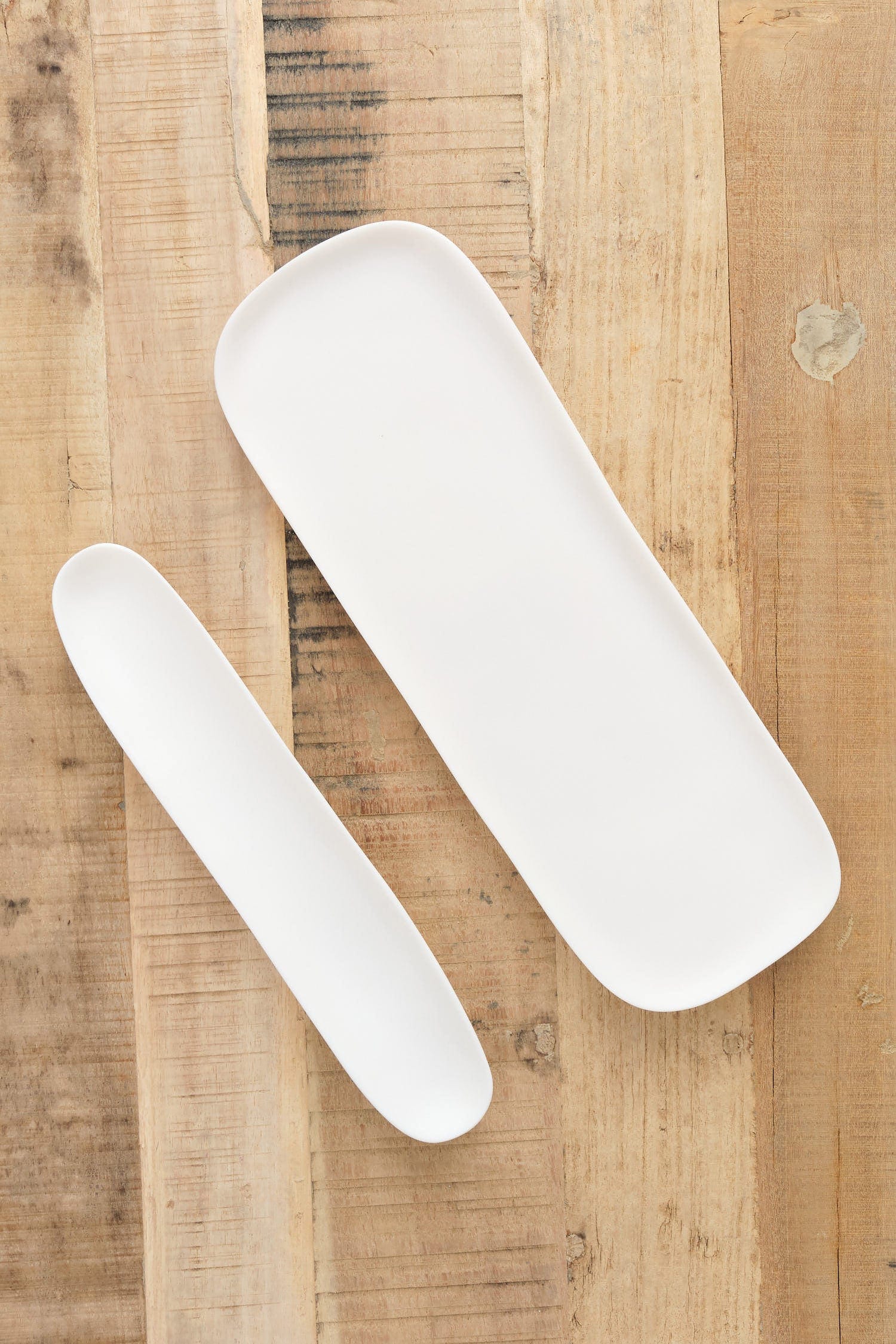 Tina Frey Designs Home Kitchen Serving Sculpt Olive Dish White / 12" L X 2.5" W X 1" H