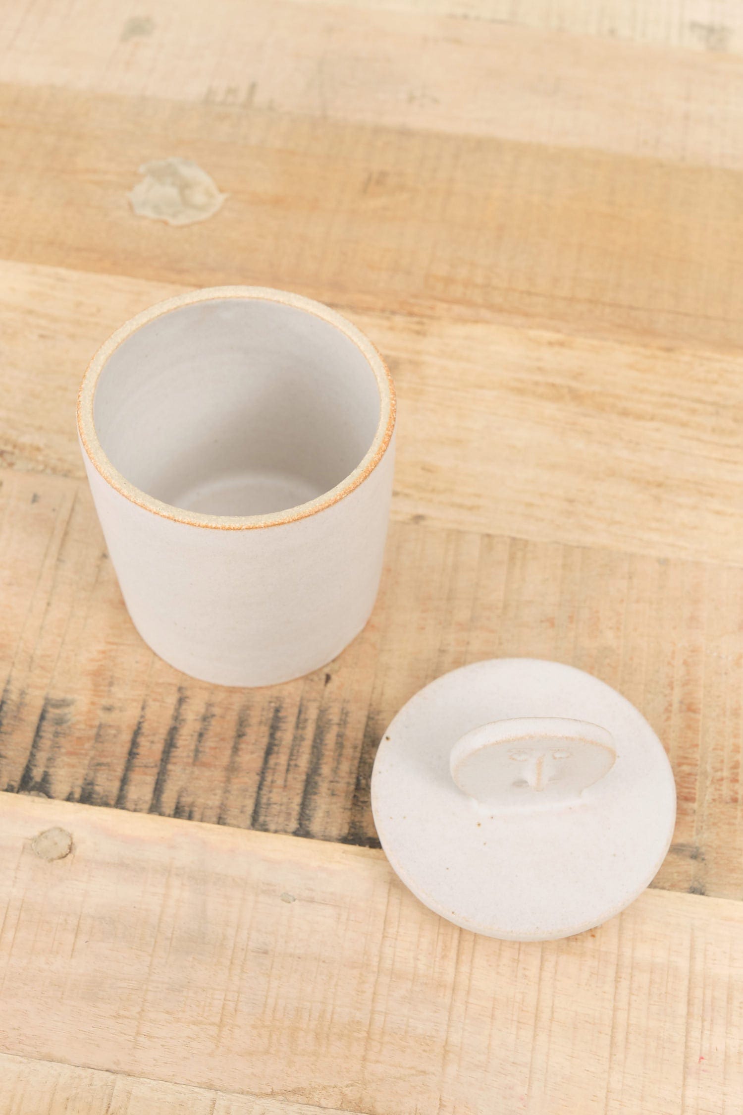 Tomoro Pottery Home Kitchen Containers Face Jar 6" H X 3.5" Dia