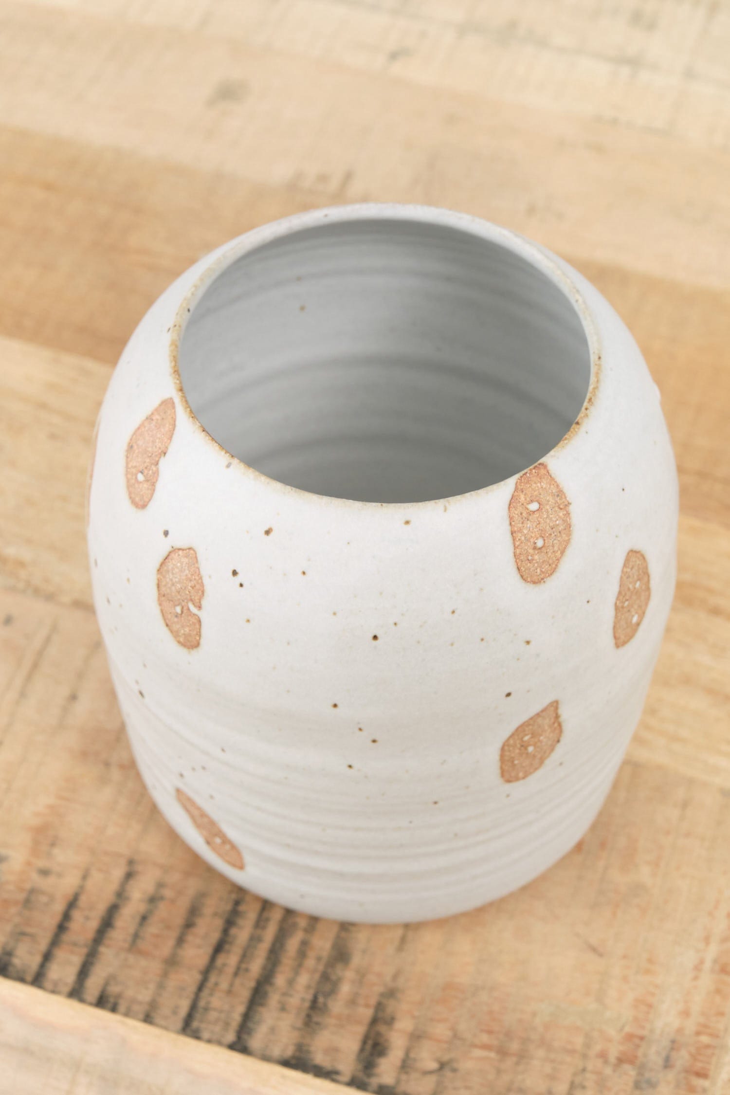 Tomoro Pottery Home Kitchen Vases Large Petal Vase 6" H X 5" Dia