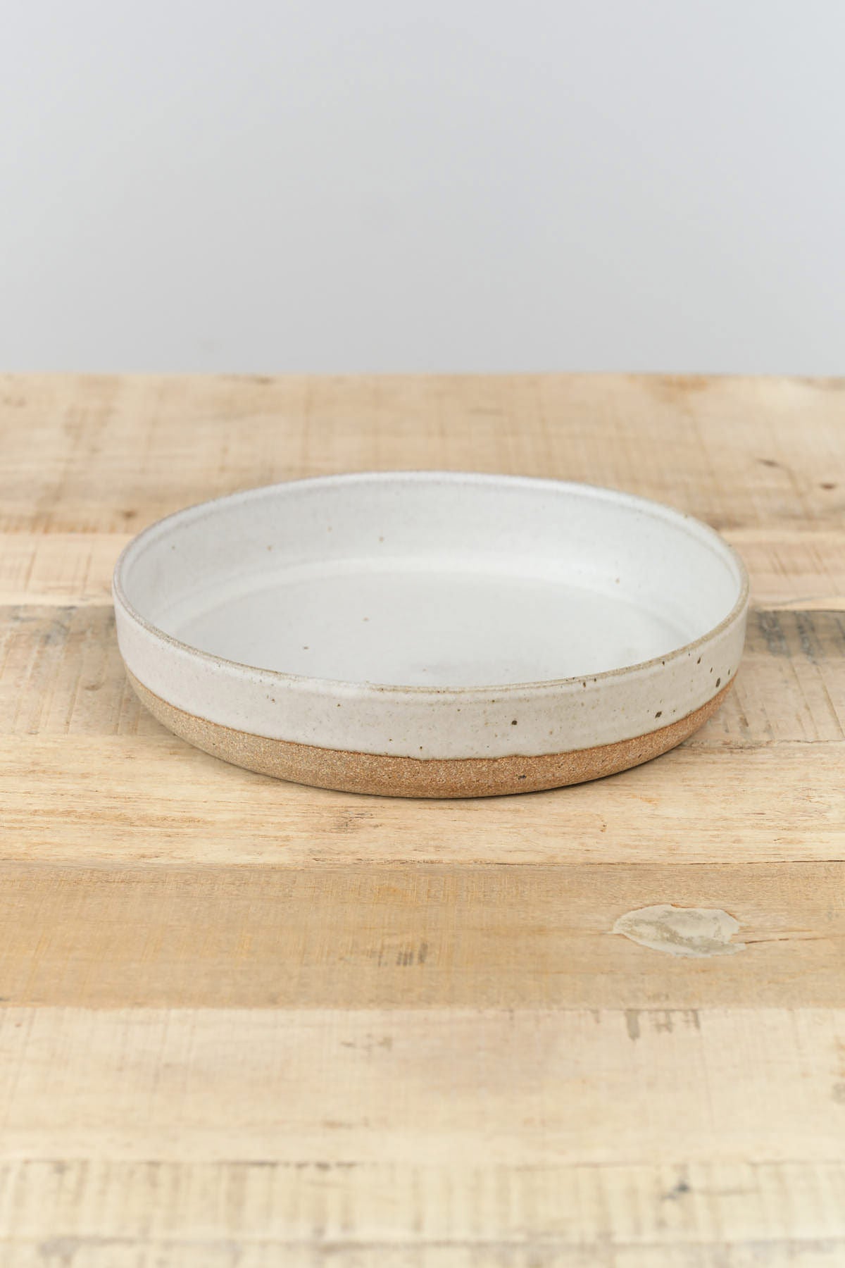 White Glaze Ceramic Medium Terra Deep Plate by Tomoro Pottery