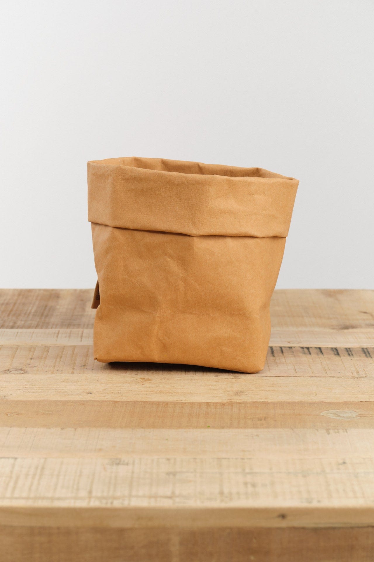 Uashmama Home Baskets Medium Paper Bag Camel / 7" L X 5" W X 13" H