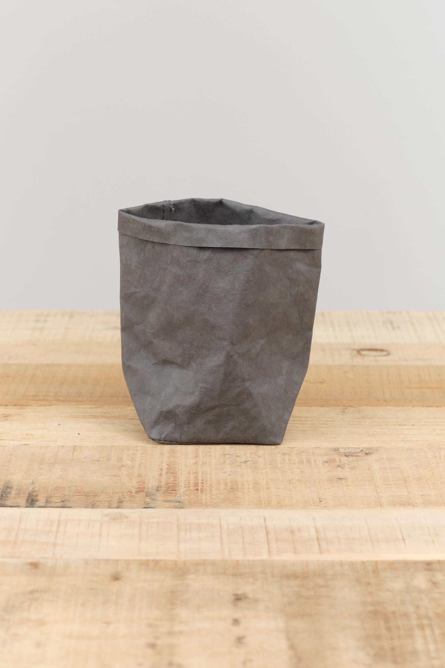 Uashmama Home Bath Organization Piccolo Paper Bag Dark Grey / 6" W X 6.25" L X 6.5" H