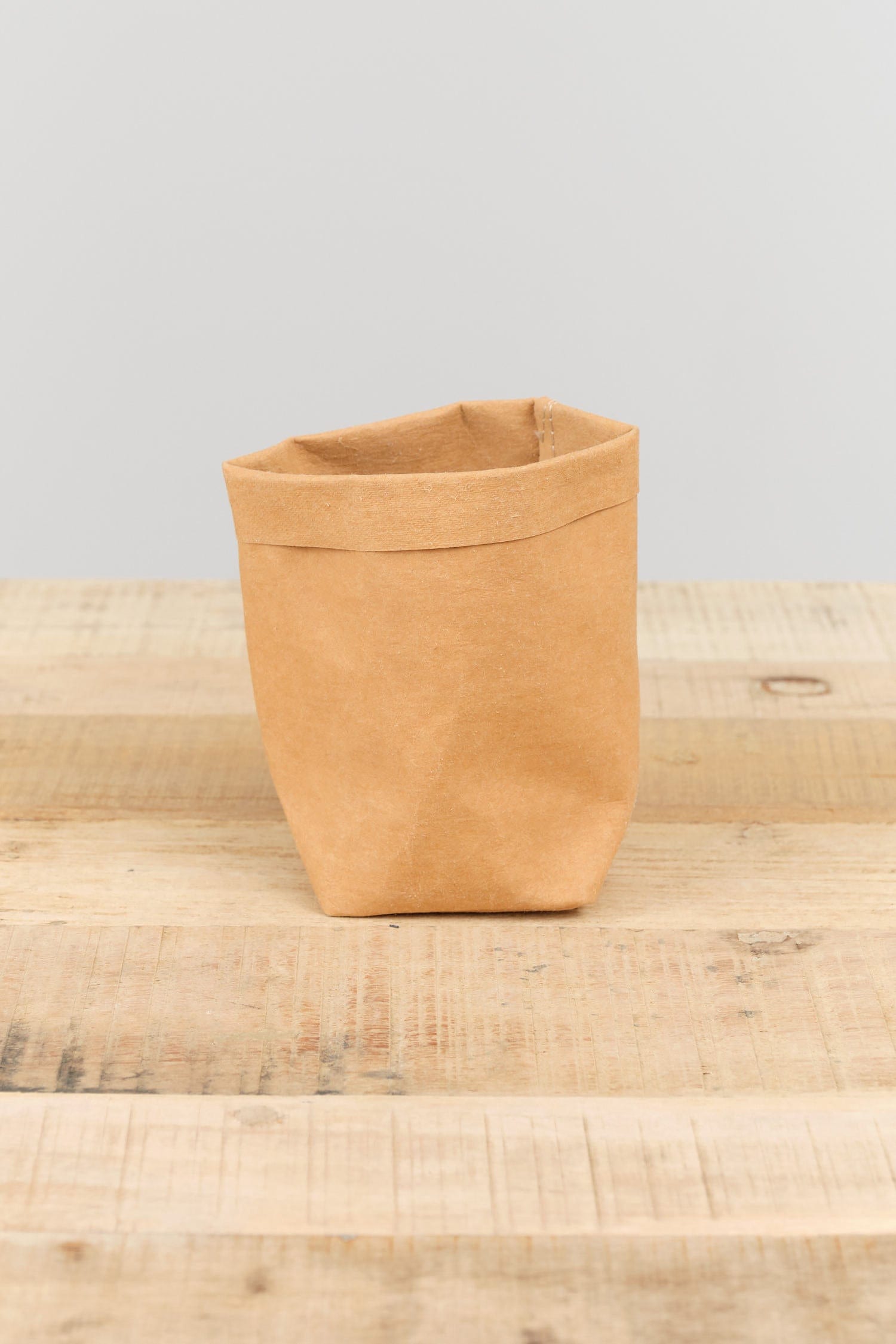 Uashmama Home Bath Organization Piccolo Paper Bag Camel / 6" W X 6.25" L X 6.5" H