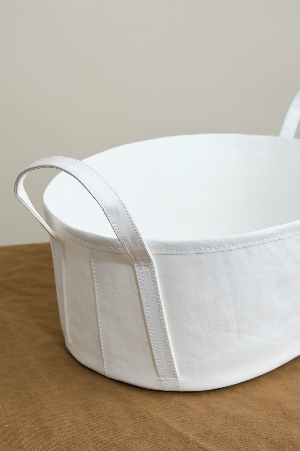 Handle on Small Catino Basket in White