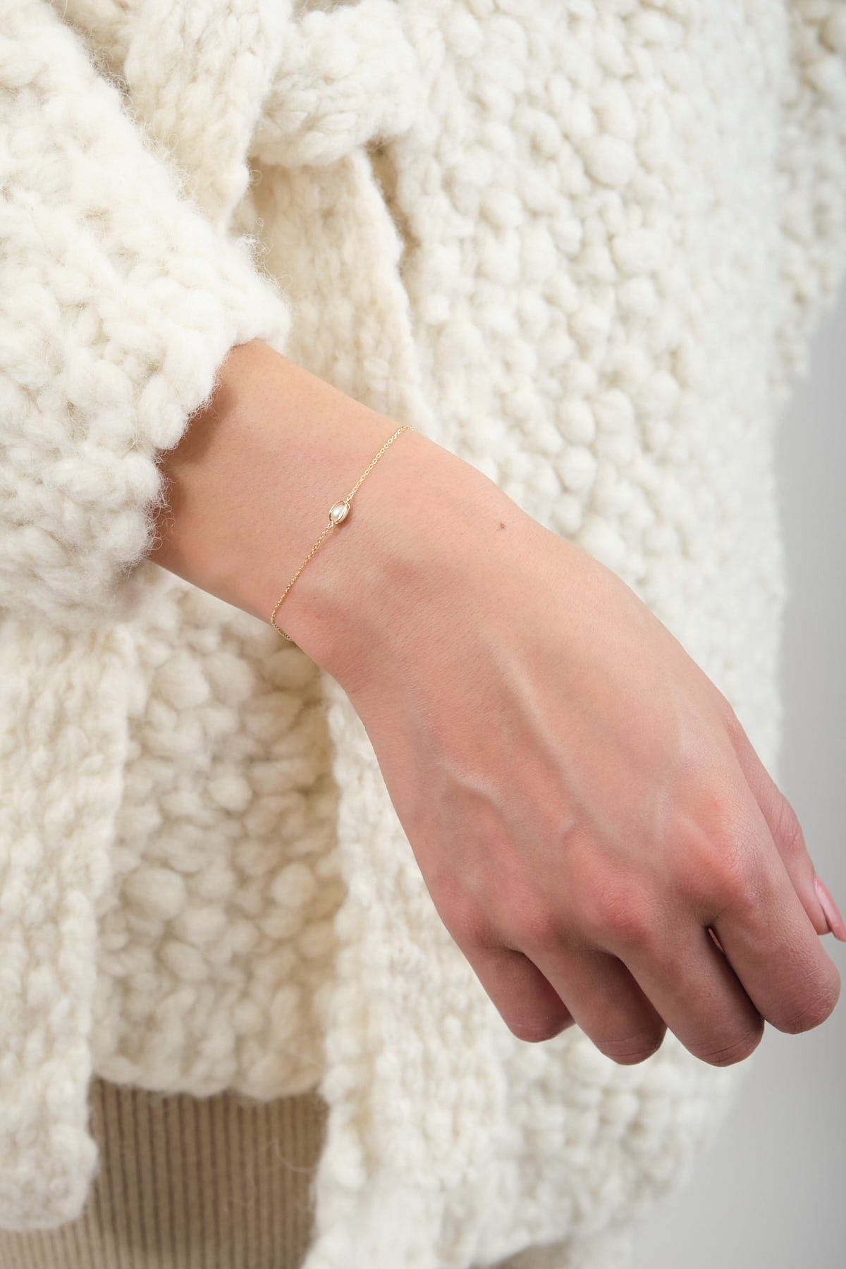 WWAKE Jewelry Bracelets Caged Pearl Bracelet