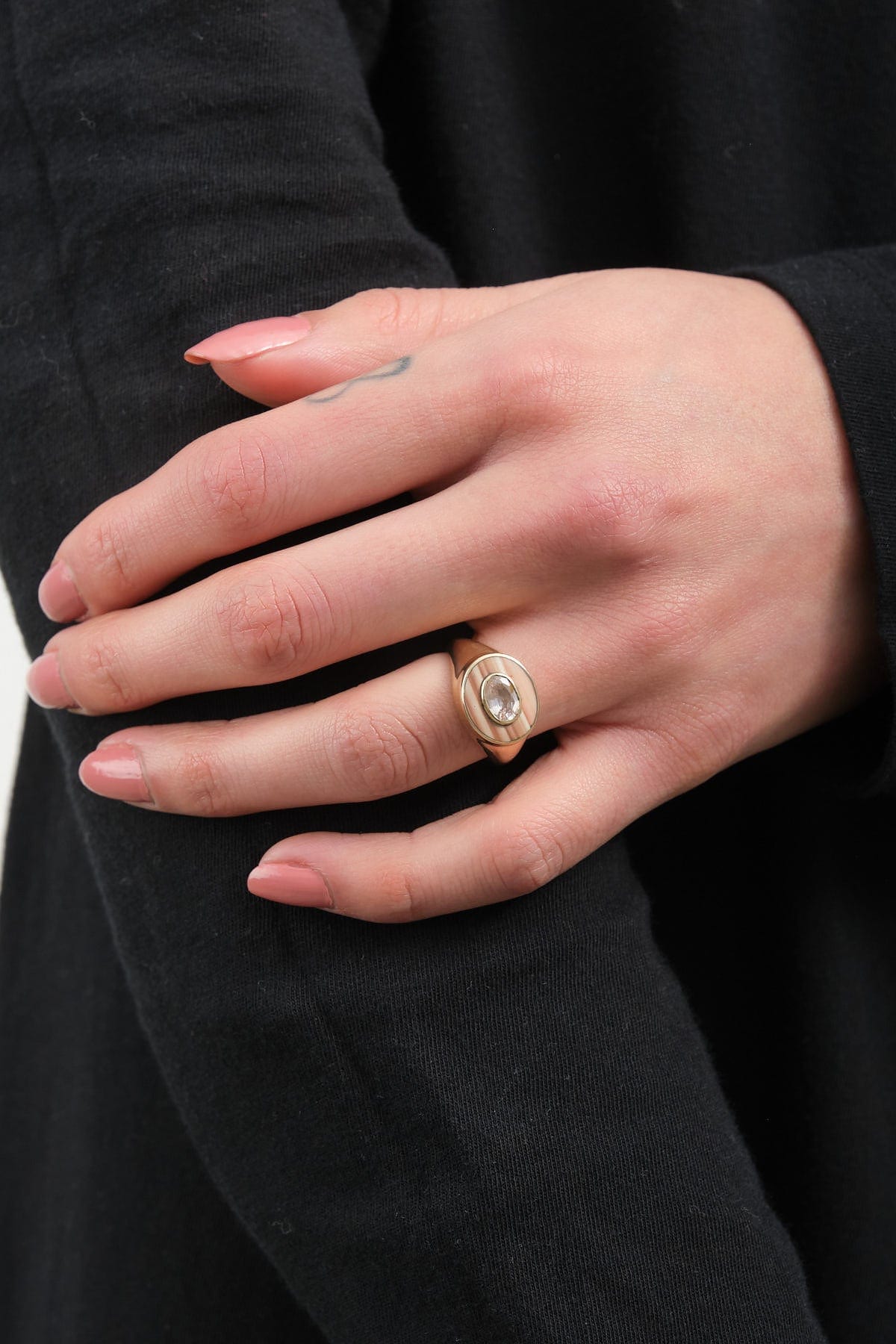 Young In The Mountains Jewelry Rings Perzik Signet Ring Sapphire / Size 6.5