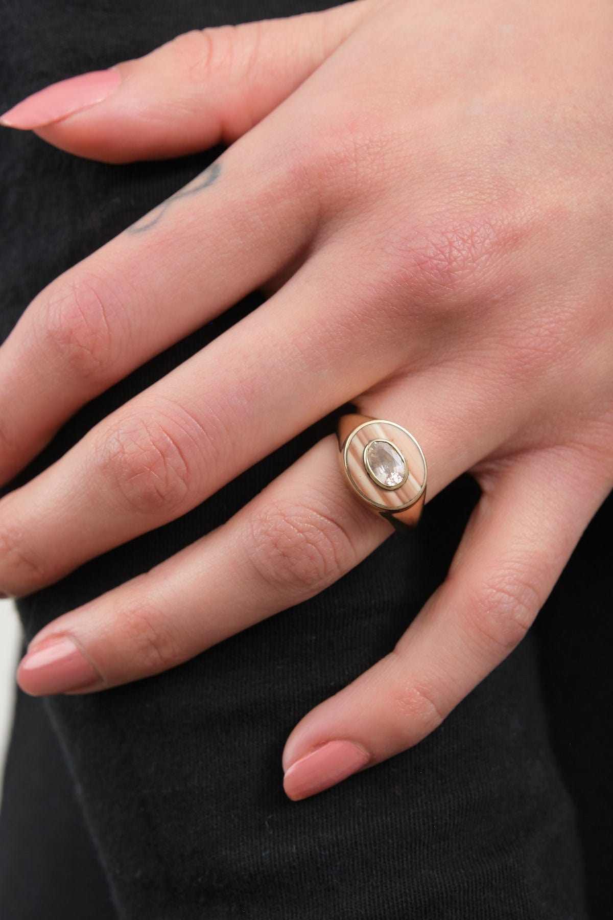 Young In The Mountains Jewelry Rings Perzik Signet Ring Sapphire / Size 6.5