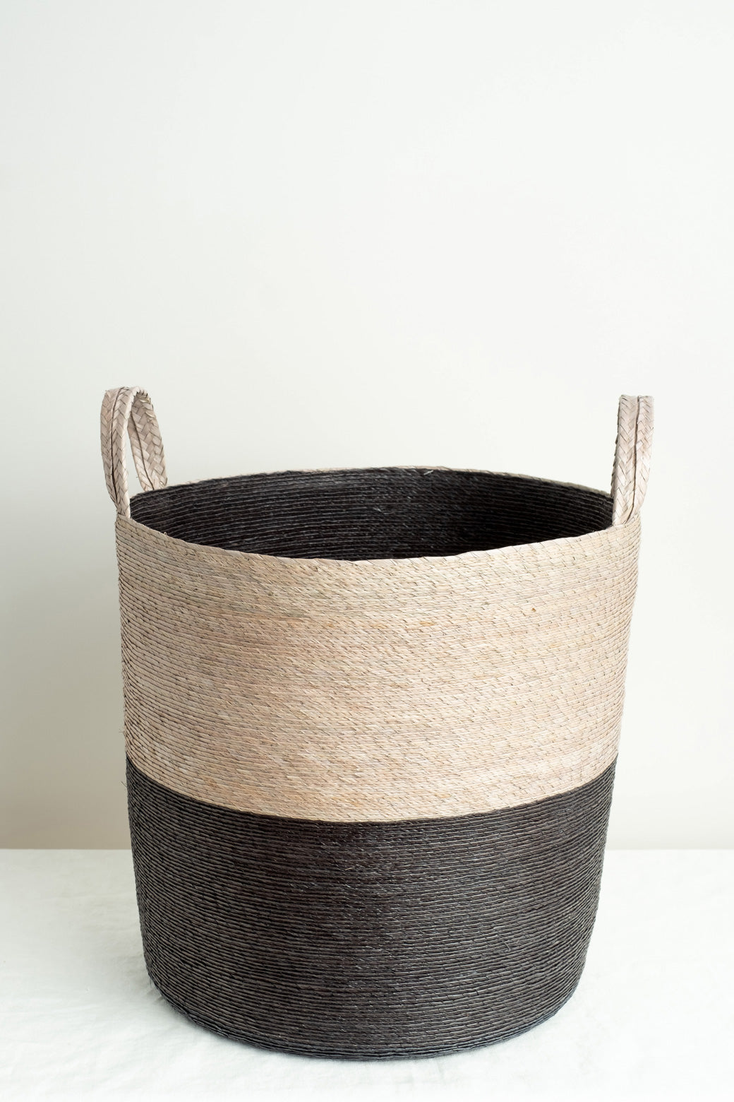 Makaua Tambo Basket In Carbon Stripe