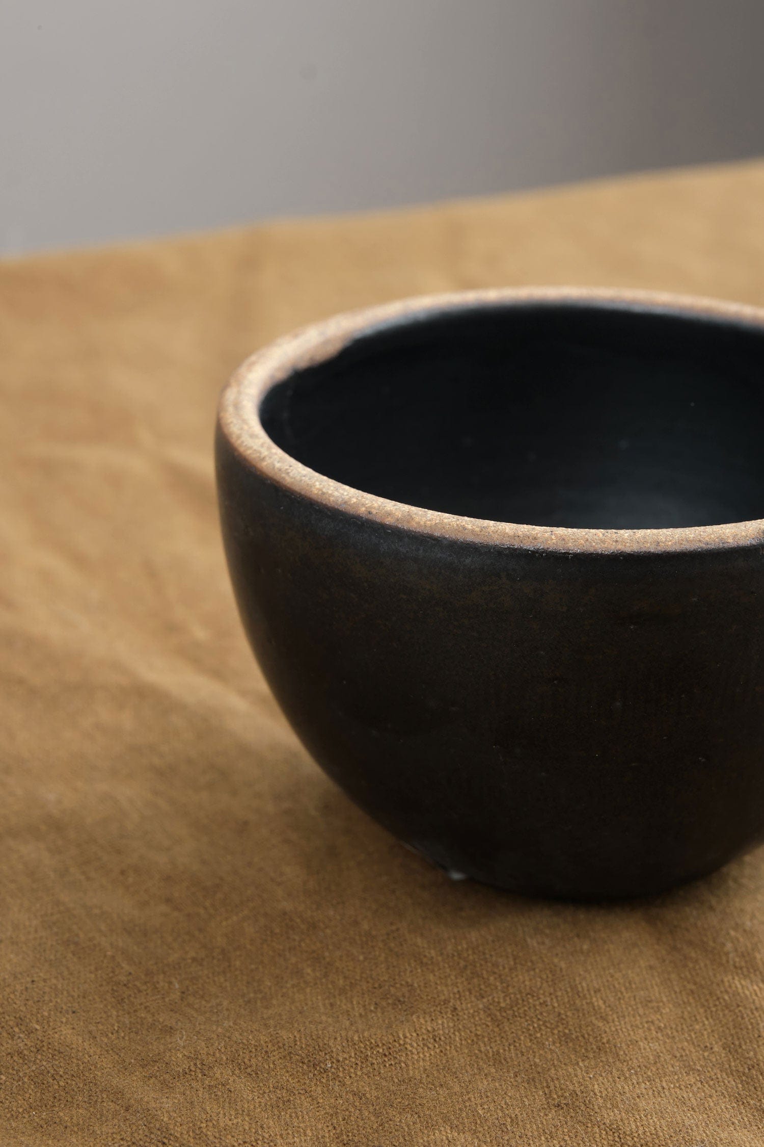Incausa Home Incense Large Stoneware Smudge Bowl in Black Coal Black / 4.5" W X 3" H