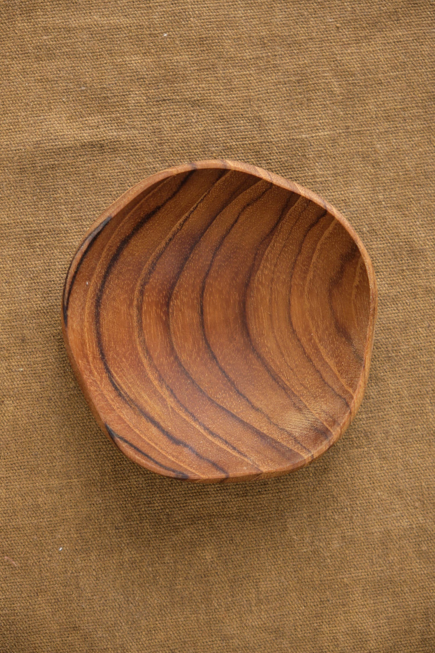 Be Home Home Kitchen Serving Teak Wavy Bowl Teak / 3" D X 1.25" H