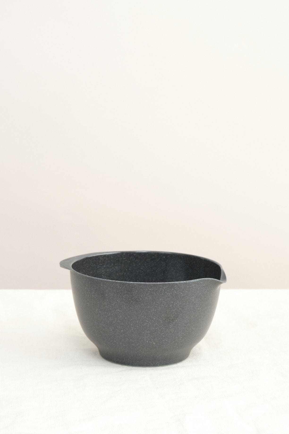Mepal Home Kitchen Containers 25 oz Rosti Margrethe Mixing Bowl Pebble Black / 25 oz