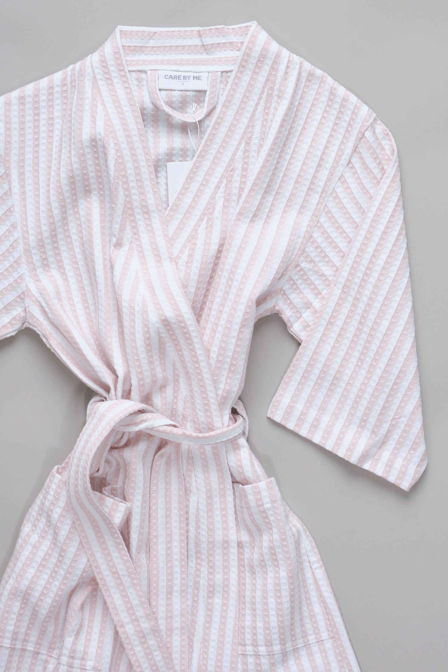 Tie on Kathrine Kimono in Rose/White