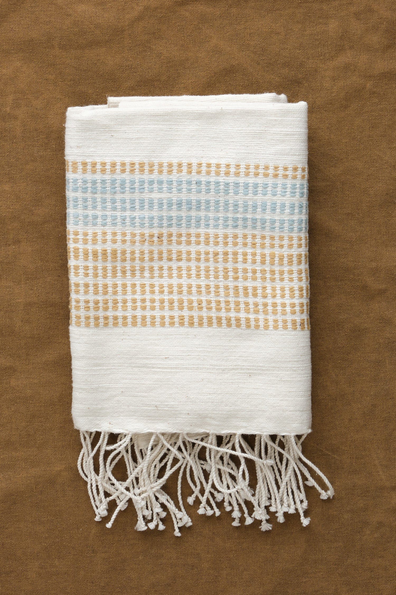Creative Women Home Kitchen Towels Camden Cotton Hand Towel Azure/Sand / 21" X 27"