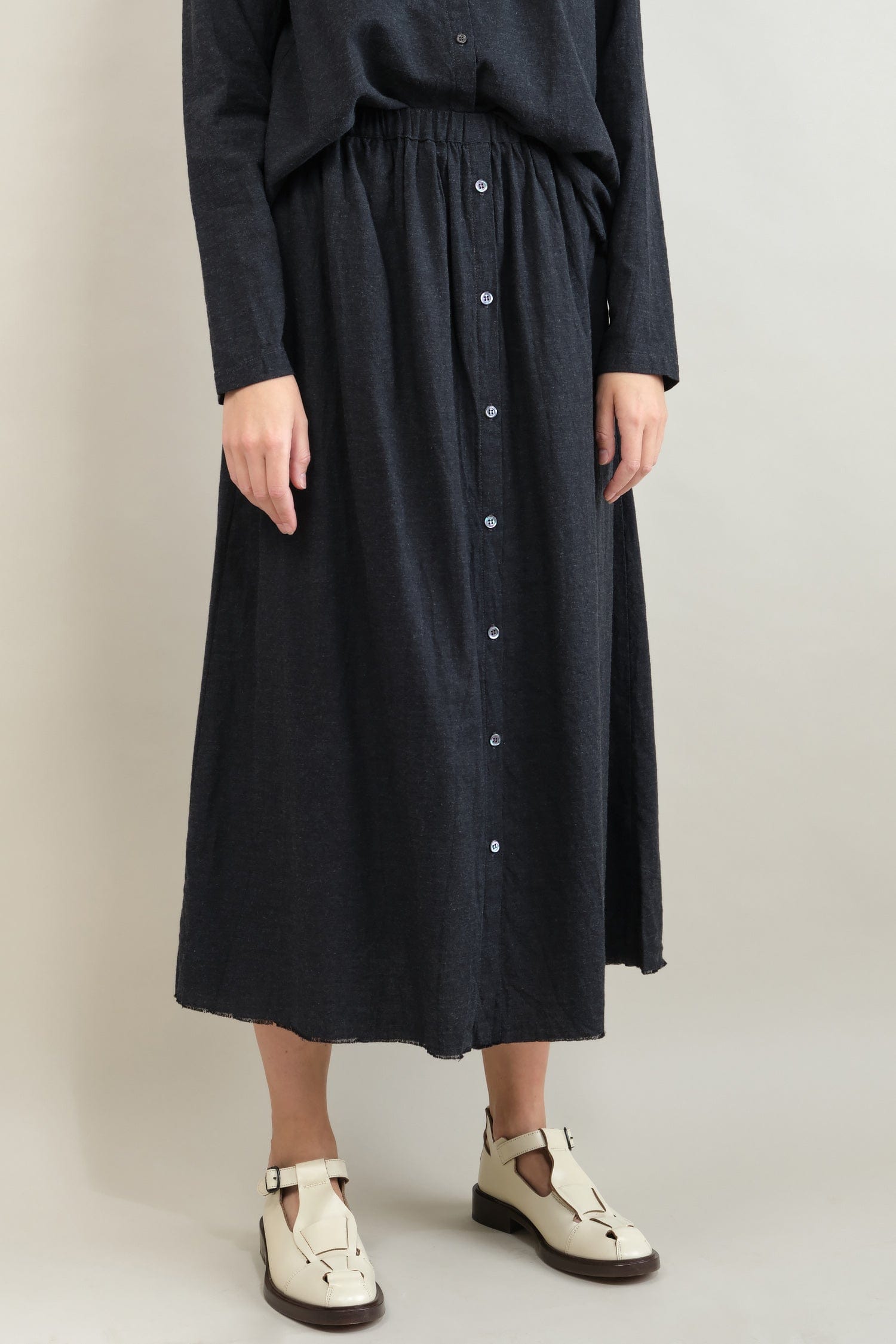 Front of Henne Skirt in Carbon
