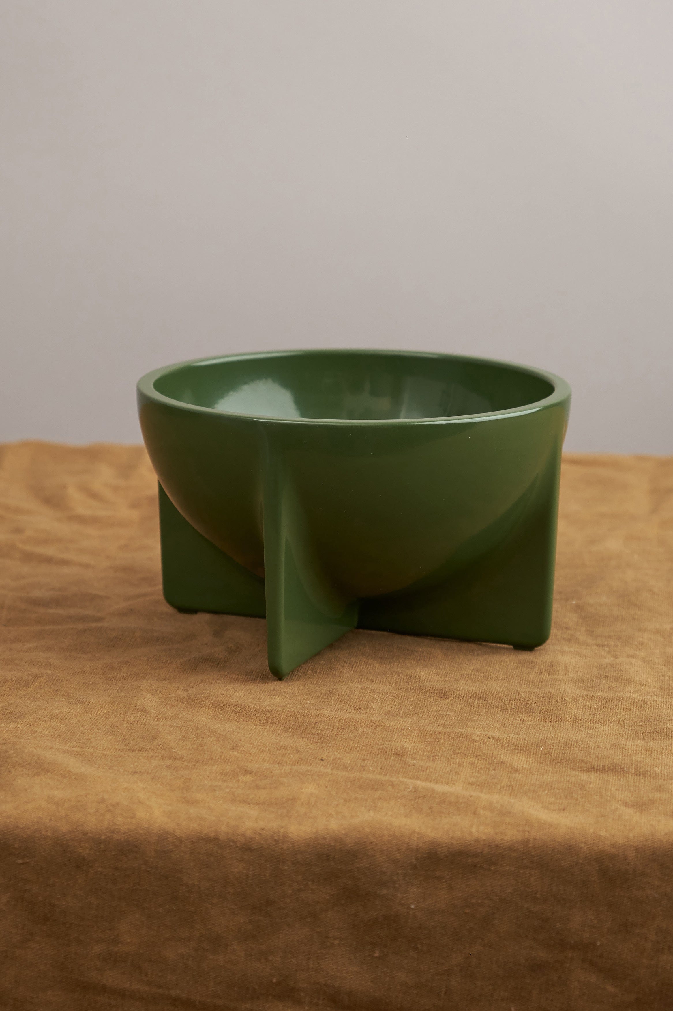 Fort Standard Home Vessels Small Standing Bowl in Moss Moss