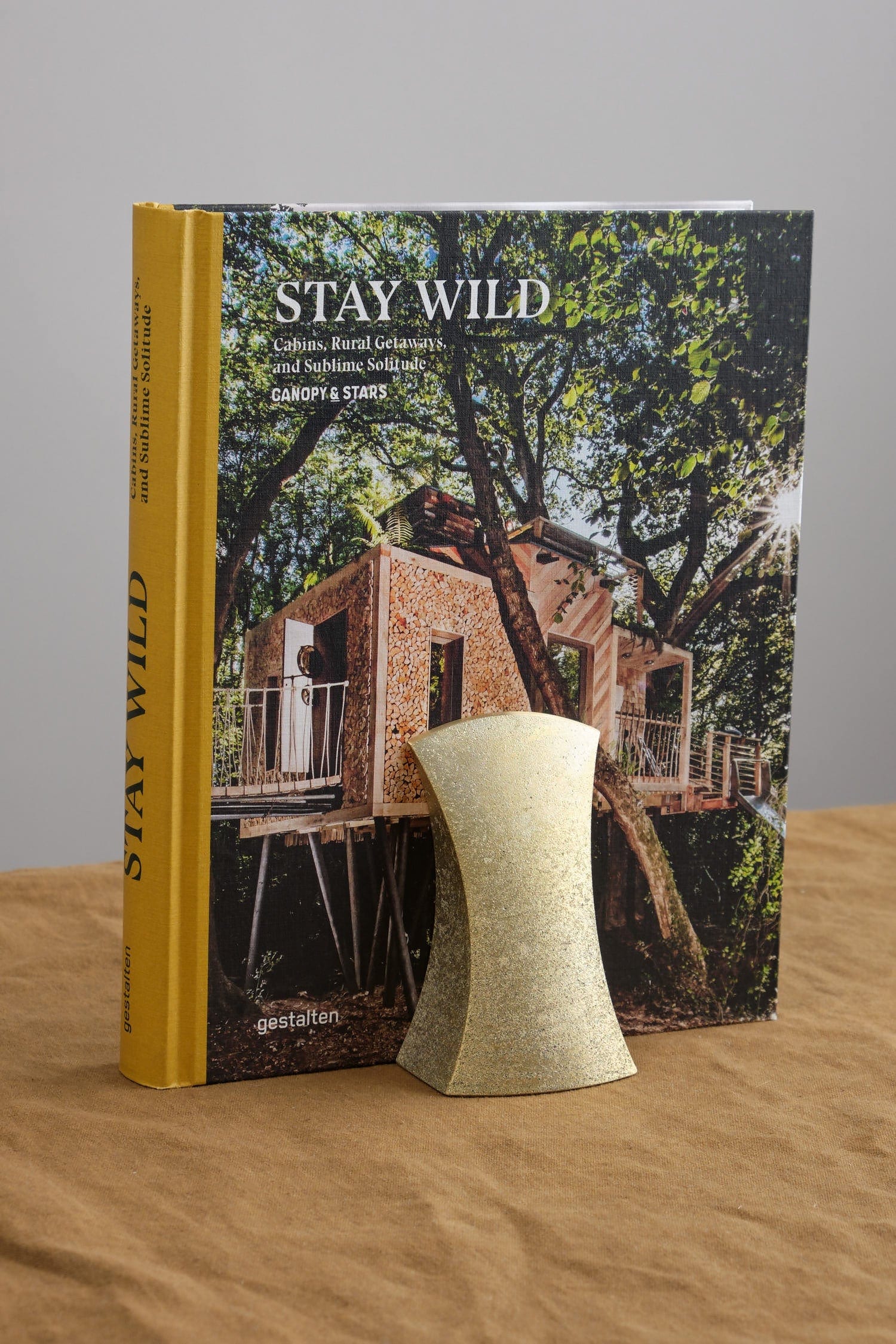 Futagami Home Objects Bookend Fundo
