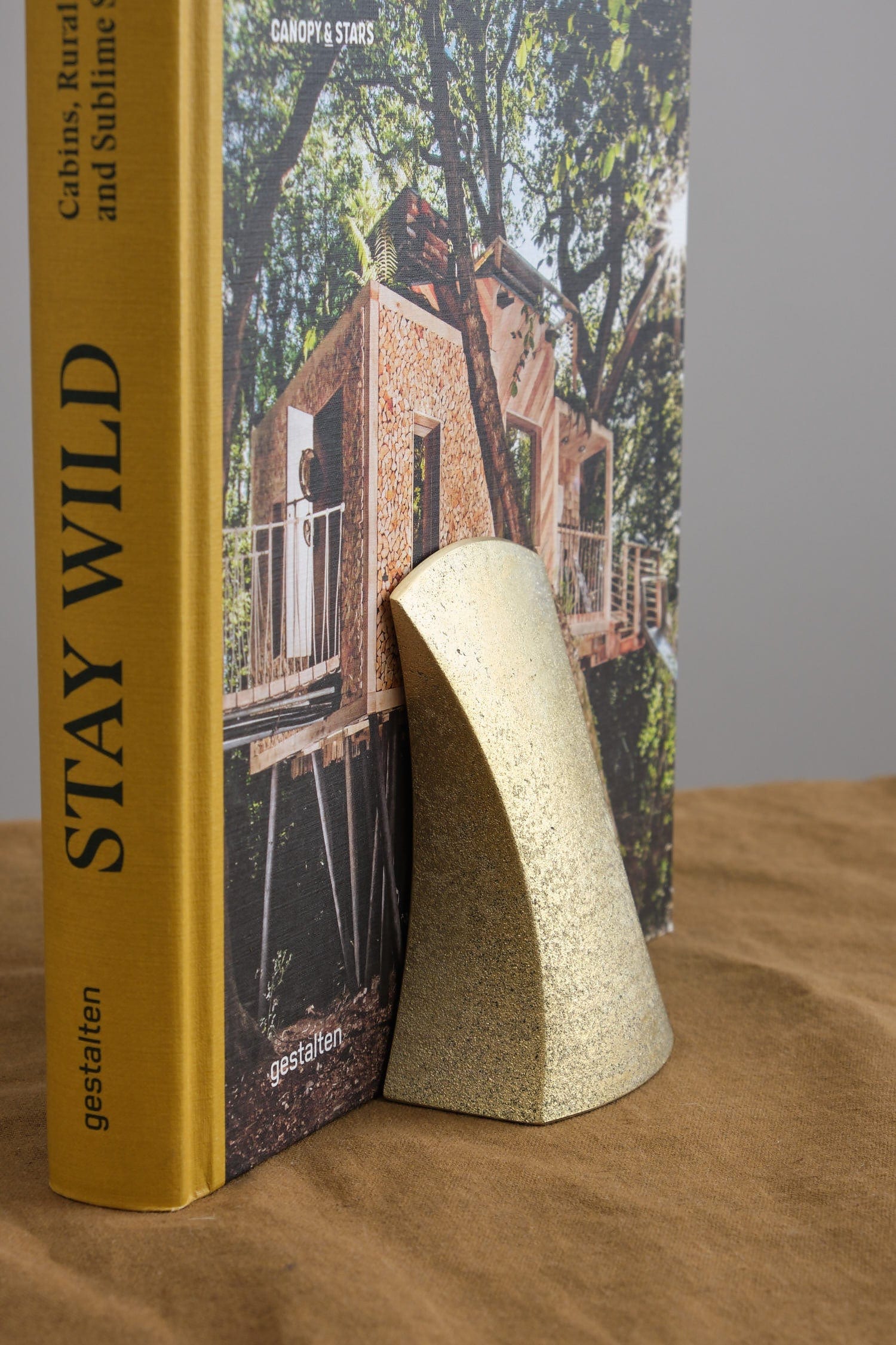 Futagami Home Objects Bookend Fundo