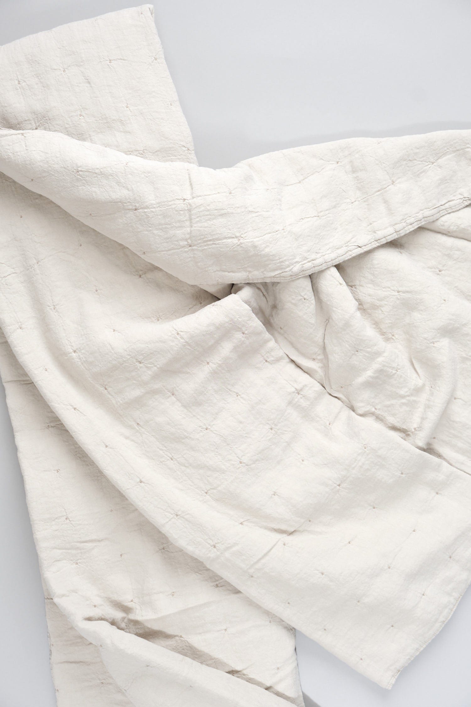 Hale Mercantile Home Bedding Basix Coverlet Sable / 98" L X 102" W