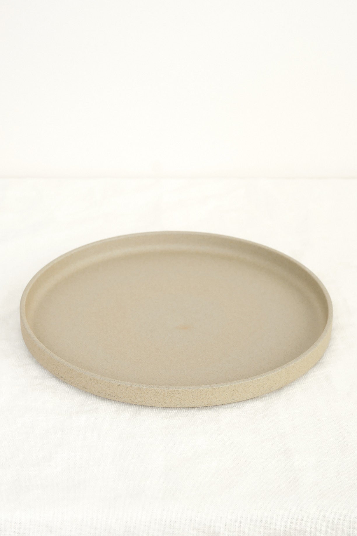 Hasami Porcelain 10 Inch plate in Natural 