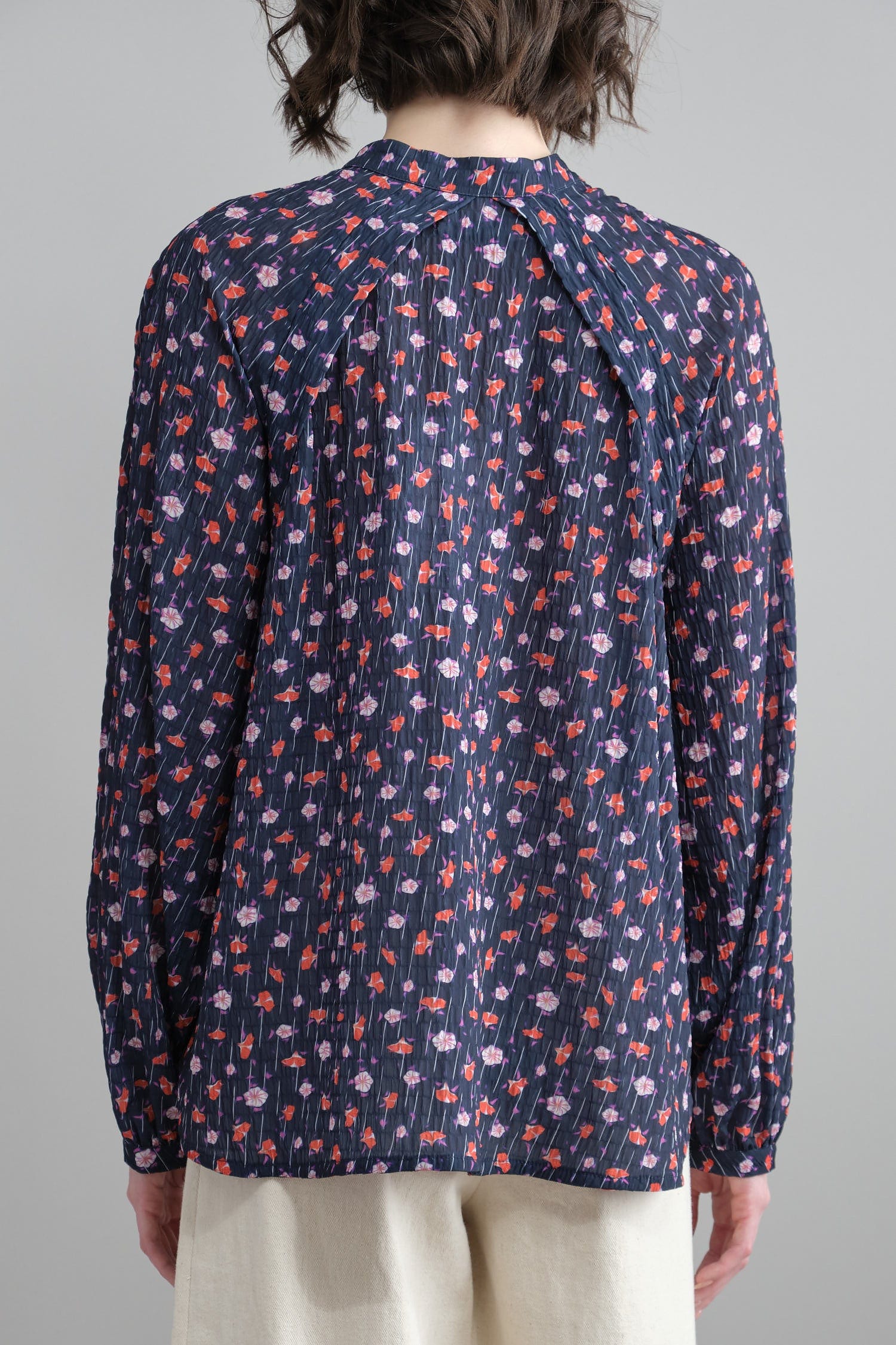 Back of Leaf Blouse in Navy Flower Print
