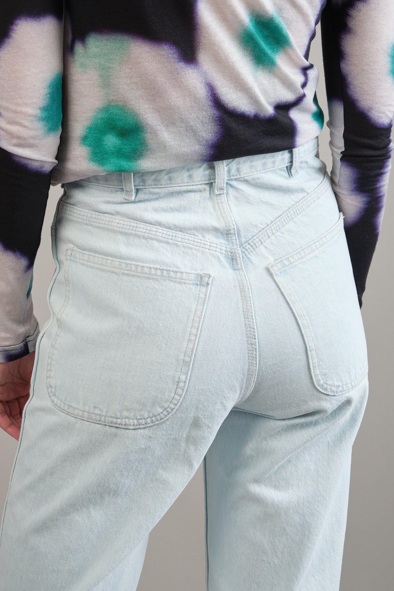 Back pockets on 225 in Pale Blue