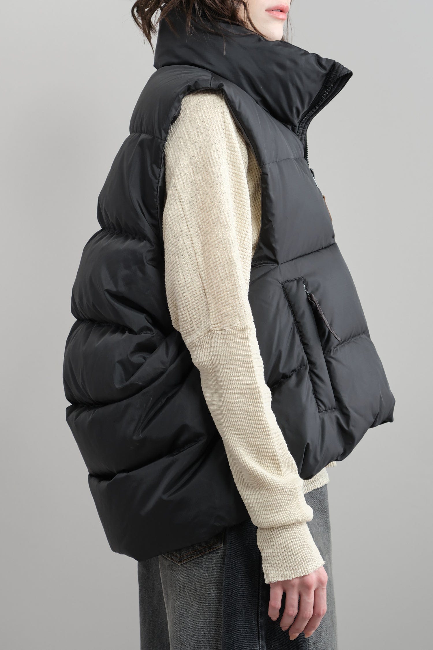 Side of Rip Stop Nylon Down BURGER KEEL Vest