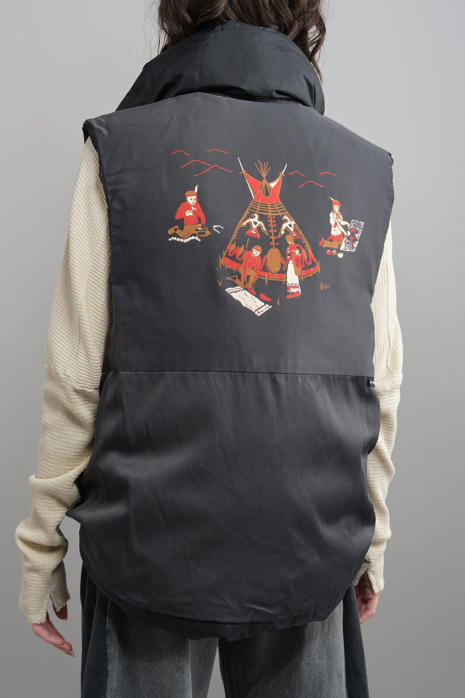 Back of Rip Stop Nylon Down BURGER KEEL Vest reverse