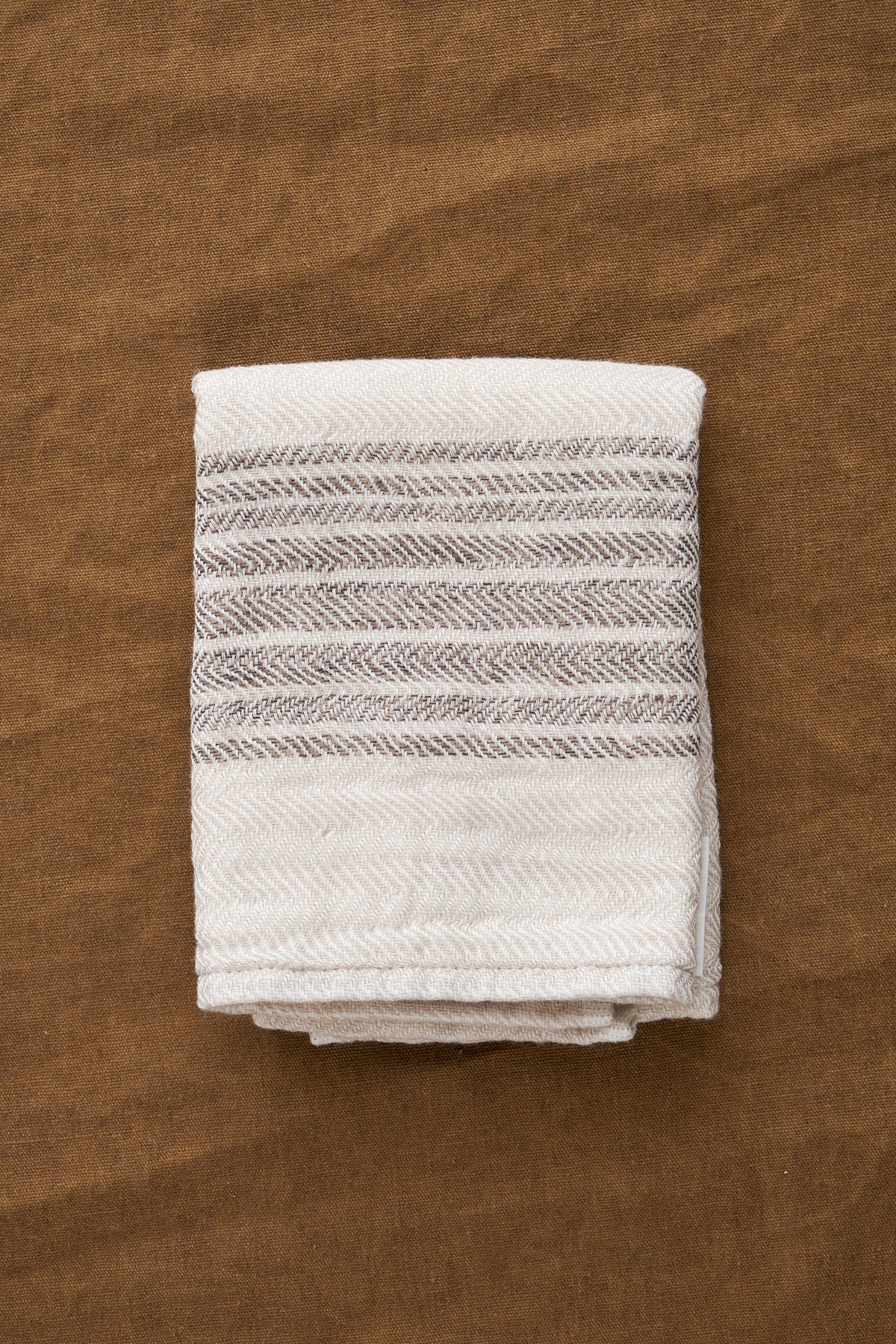 Flax Line Washcloth in Brown/Beige