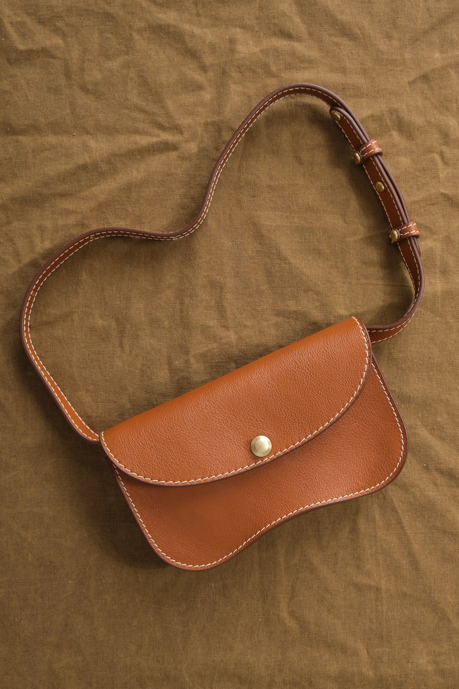 Lindquist Accessories Bags Faba Bag in Leather Brown Leather Brown / 4" H X 7.5" W X 1.5" D