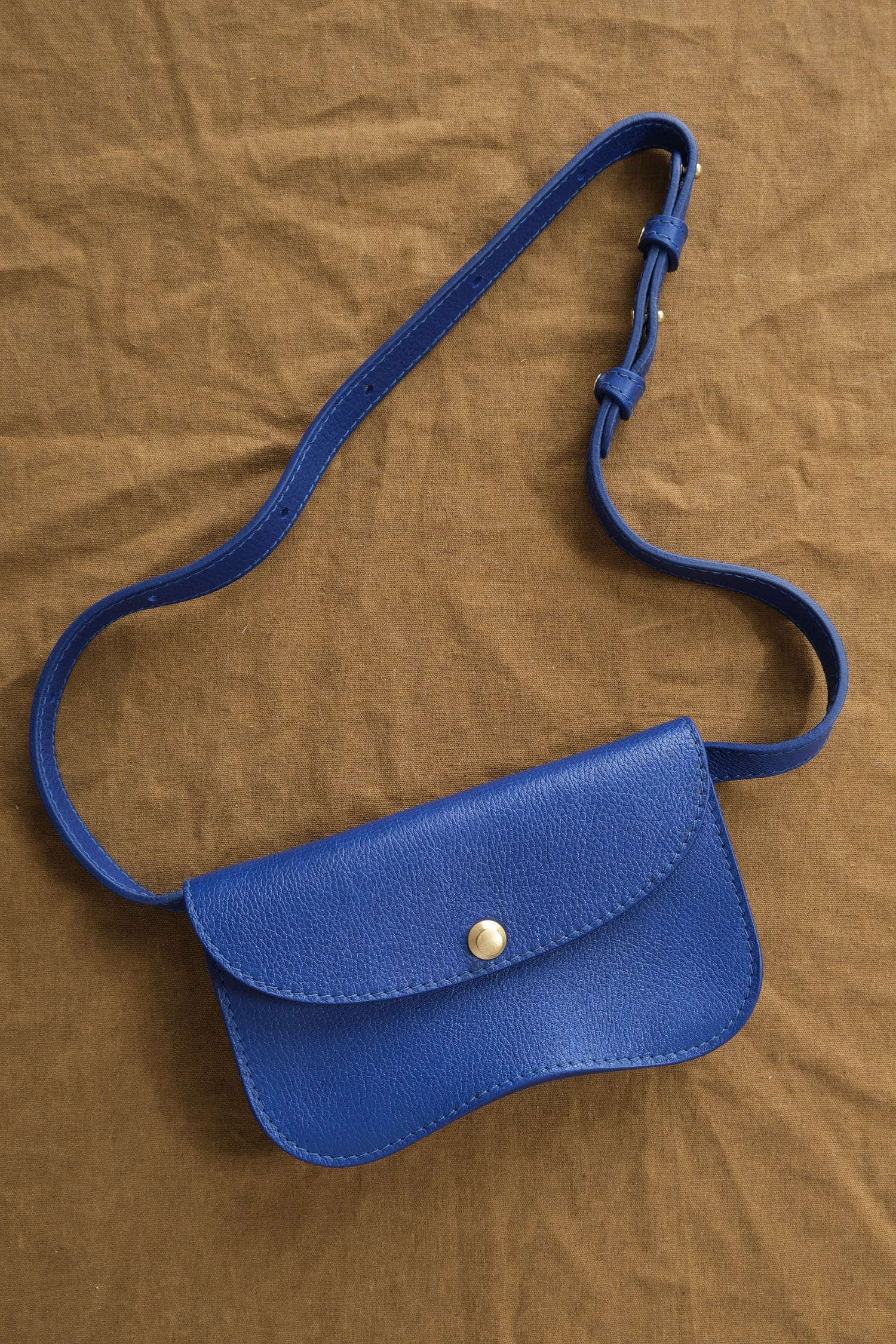 Top of Faba in Ultramarine