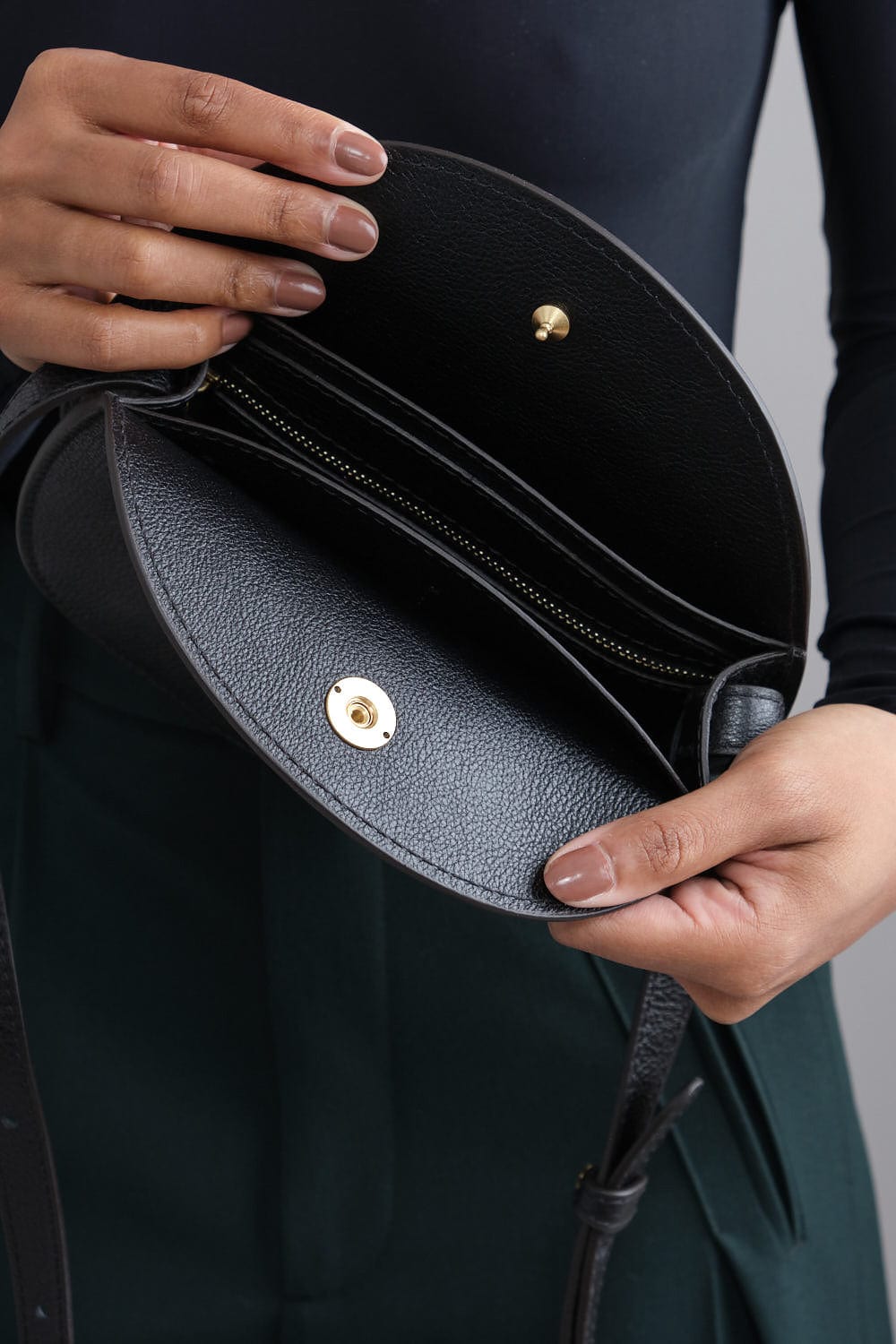 Inside of Eggi Bag in Black