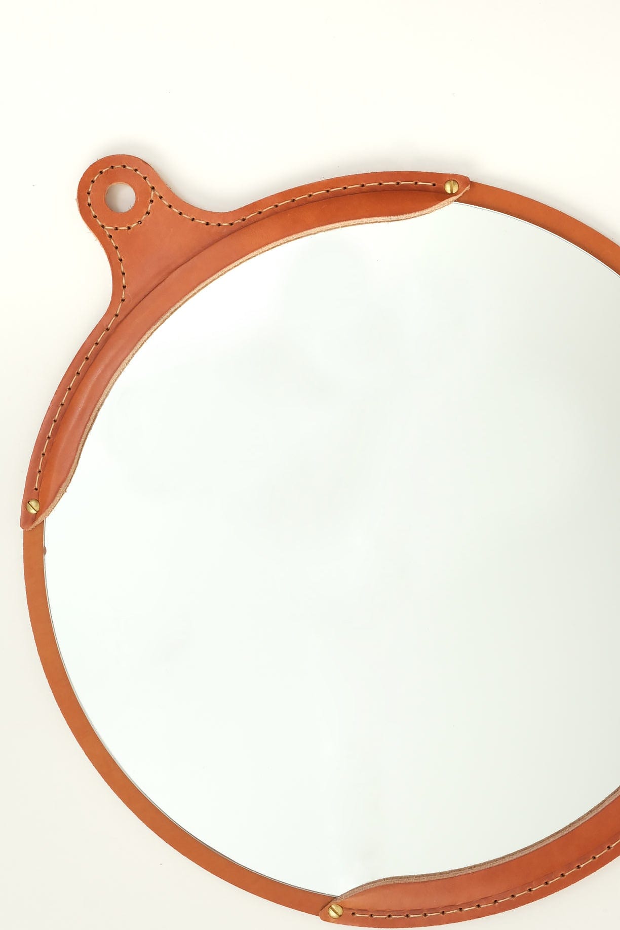 Lostine Home Bath Accessories Fairmount Round Mirror Leather / 15" D x 17.25" H