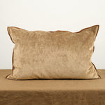 Maison De Vacances Home Pillows 16" X 24" Royal Velvet Vice Versa Cushion in Havane Havane / 16" X 24"