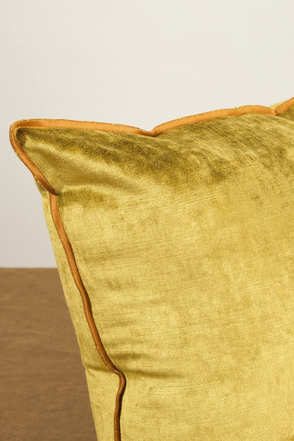 Maison De Vacances Home Pillows 16" X 24" Royal Velvet Vice Versa Cushion in Ocre Ocre / 16" X 24"
