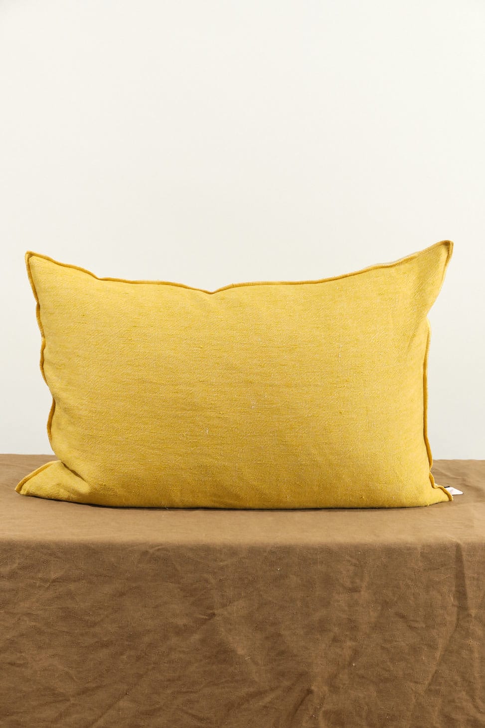 Maison De Vacances Home Pillows 16" X 24" Washed Linen Vice Versa Cushion in Ocre Ocre/Givre / 16" X 24"