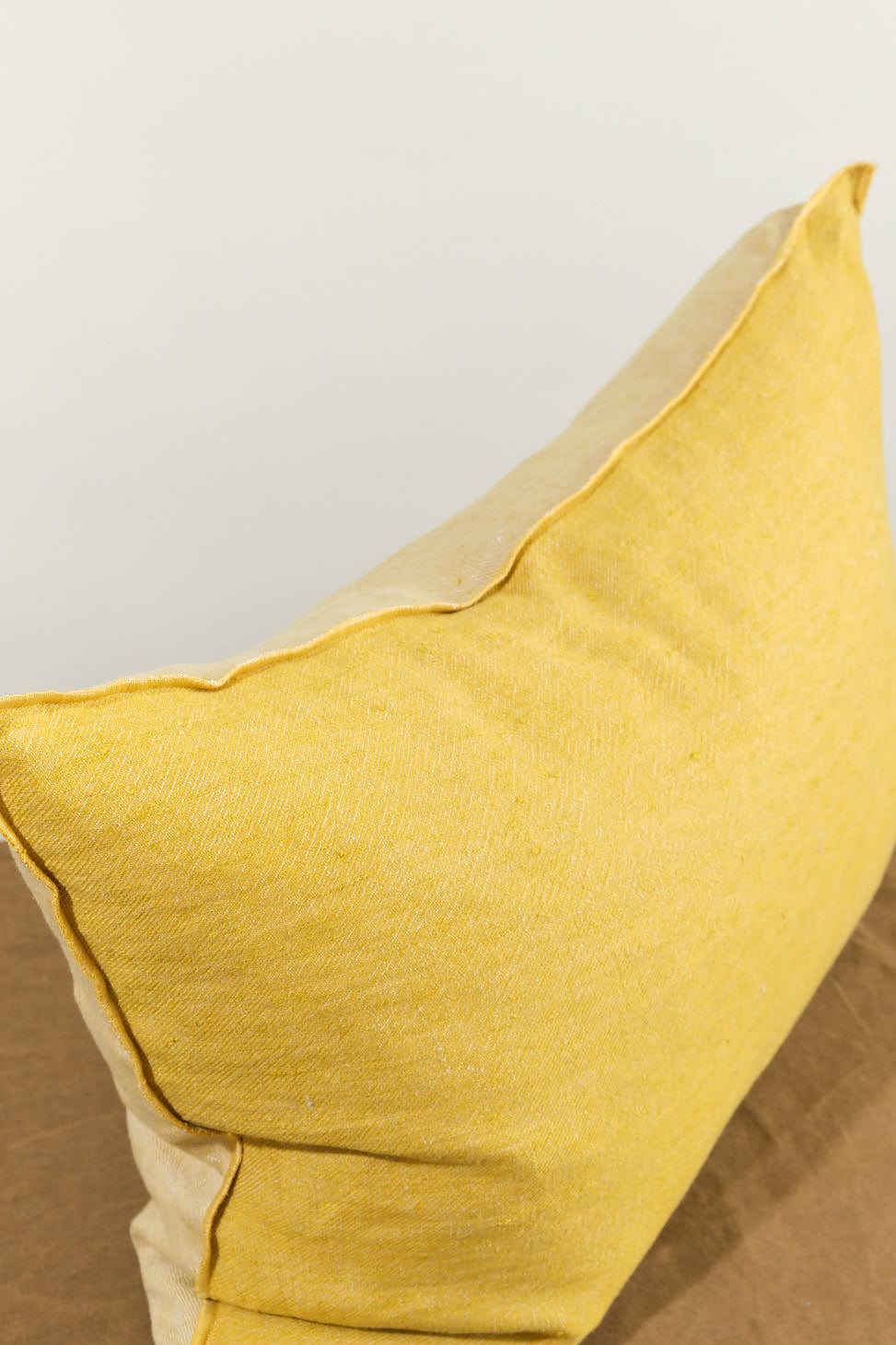 Maison De Vacances Home Pillows 16" X 24" Washed Linen Vice Versa Cushion in Ocre Ocre/Givre / 16" X 24"