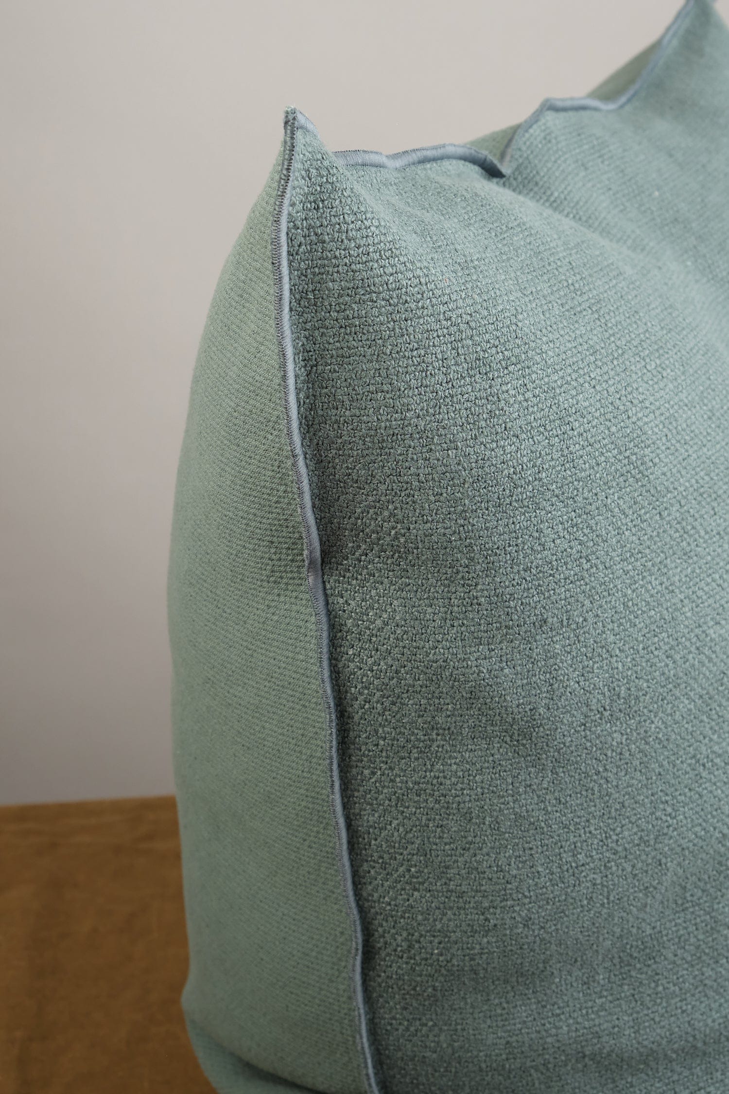 Maison De Vacances Home Pillows 26" X 26" Vice Versa Cushion in Canard Canard / 26" X 26"